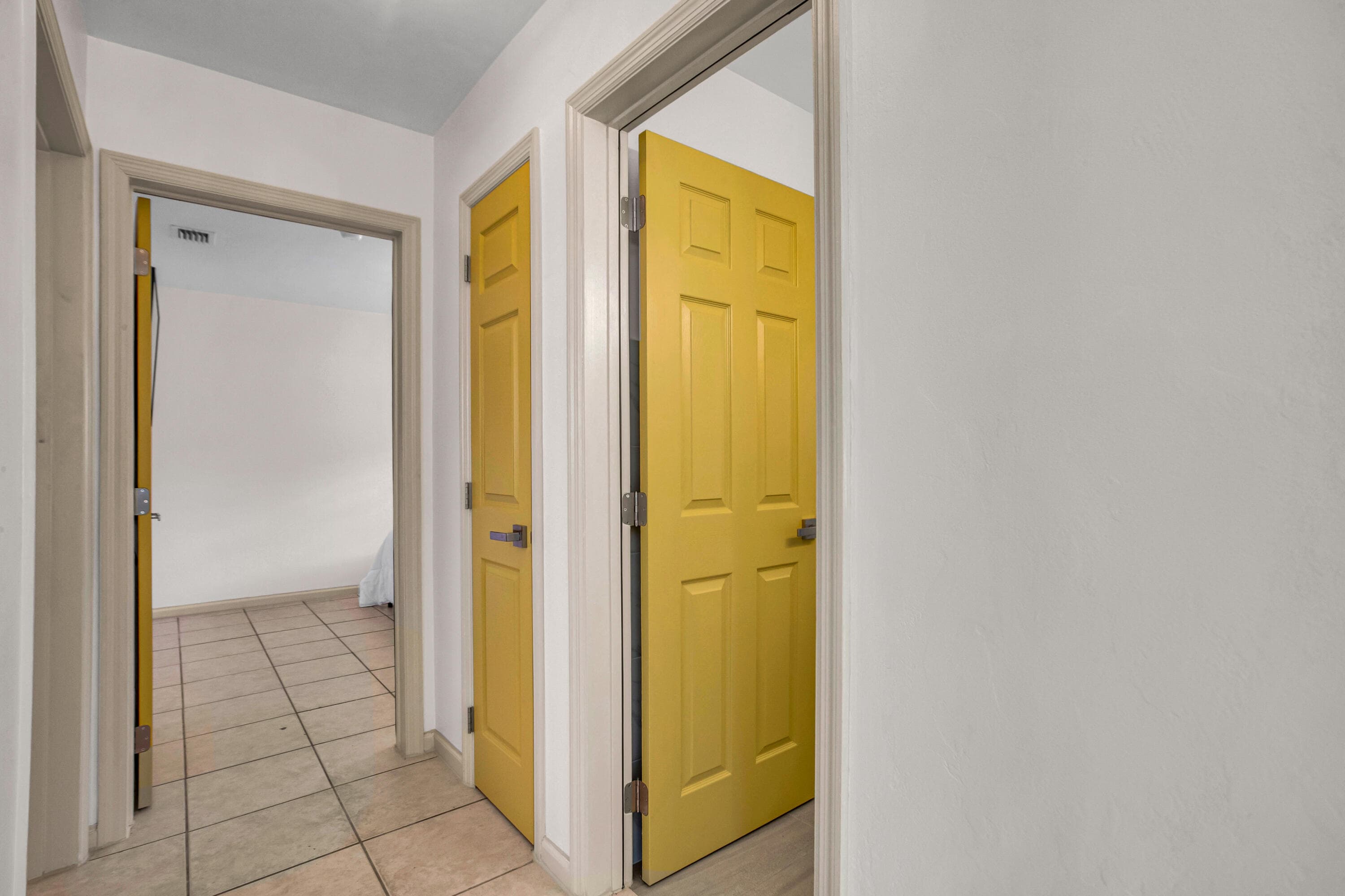 1840 SW 24th Street 1-2, Fort Lauderdale, FL 33315 — photo 12 of 30