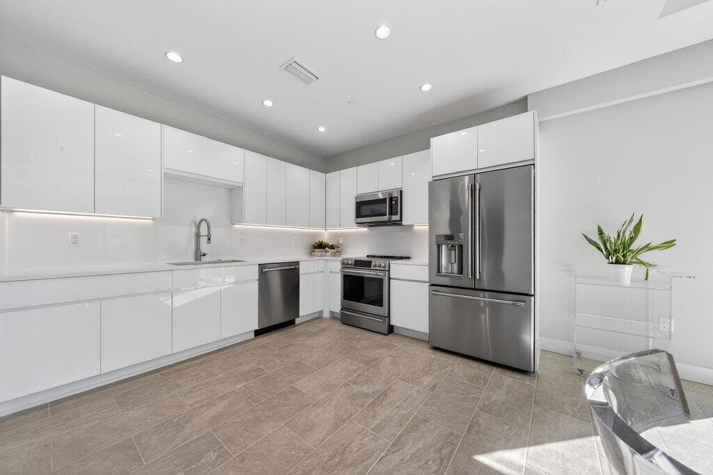 41 SW Seminole Street 209, Stuart, FL 34994 — photo 12 of 25