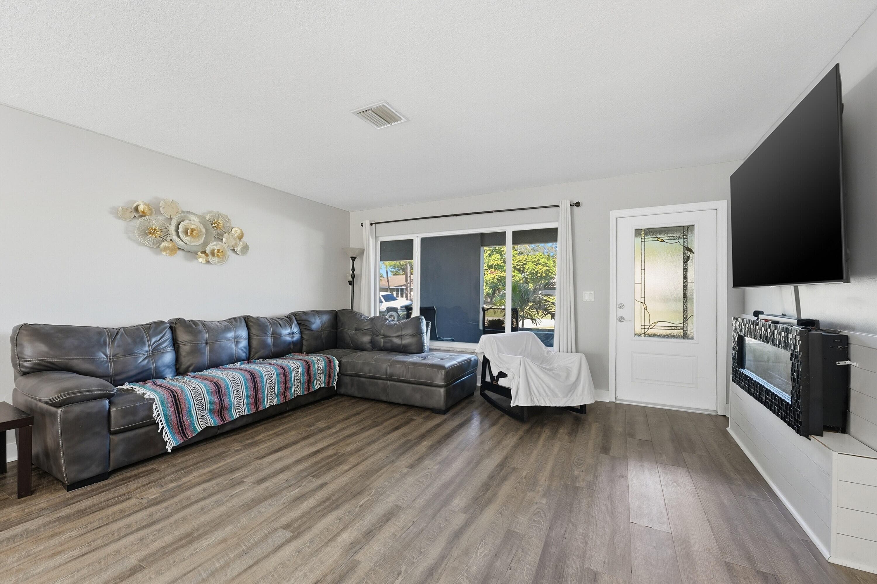 898 SE Evergreen Terrace, Port St. Lucie, FL 34983 — photo 8 of 46