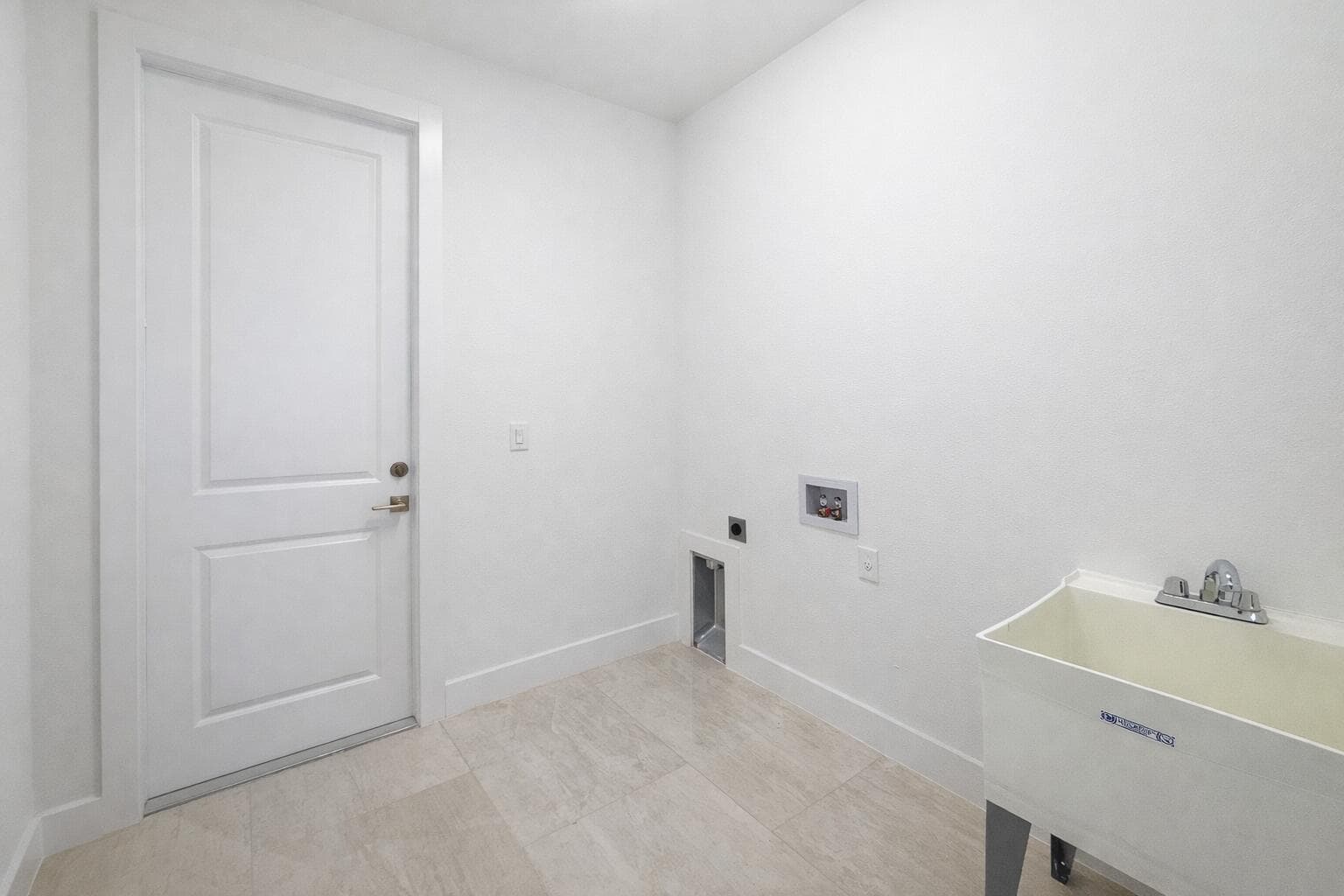 211 NW 25th Avenue, Cape Coral, FL 33993 — photo 16 of 17