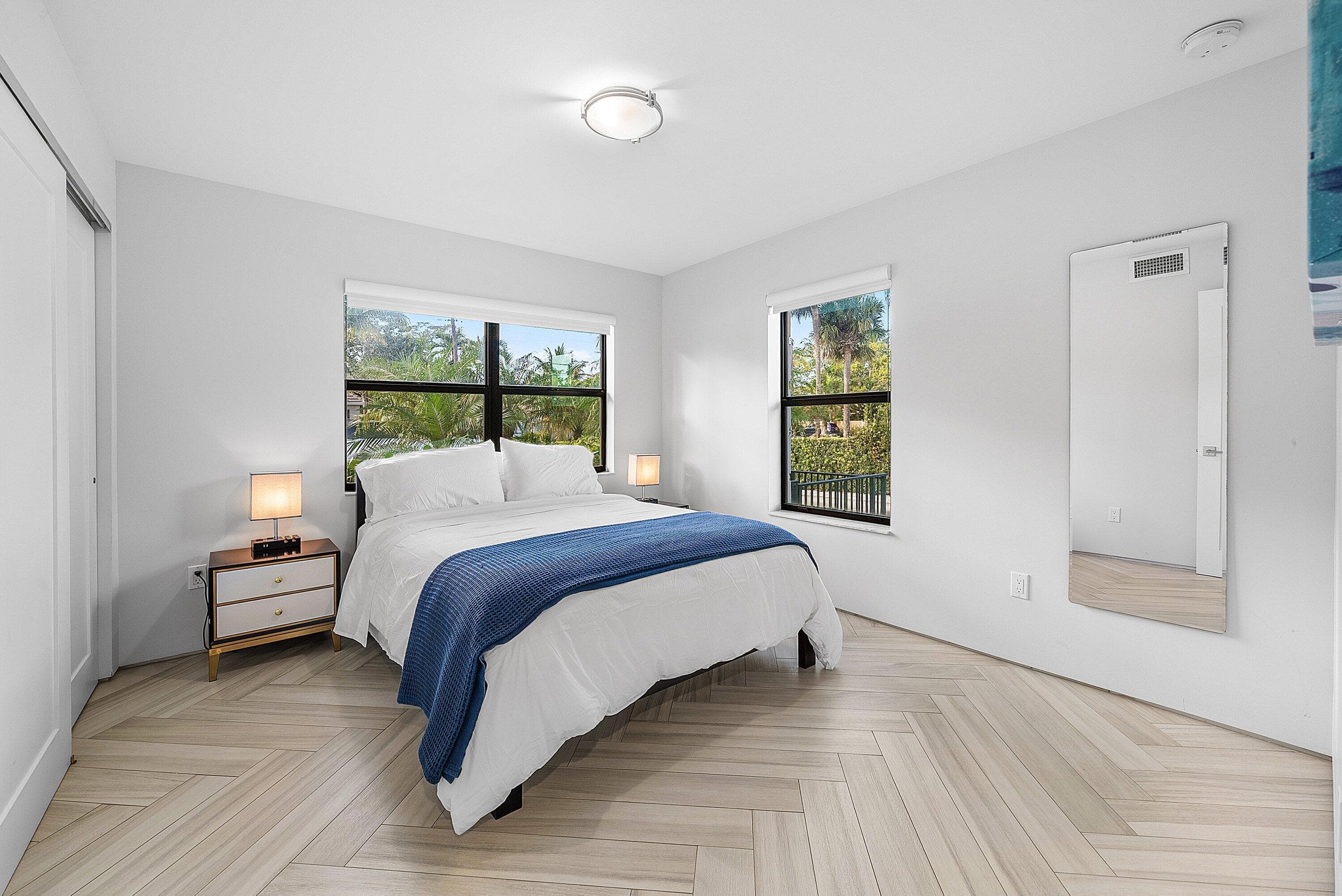 215 N Swinton Avenue, Delray Beach, FL 33444 — photo 17 of 50