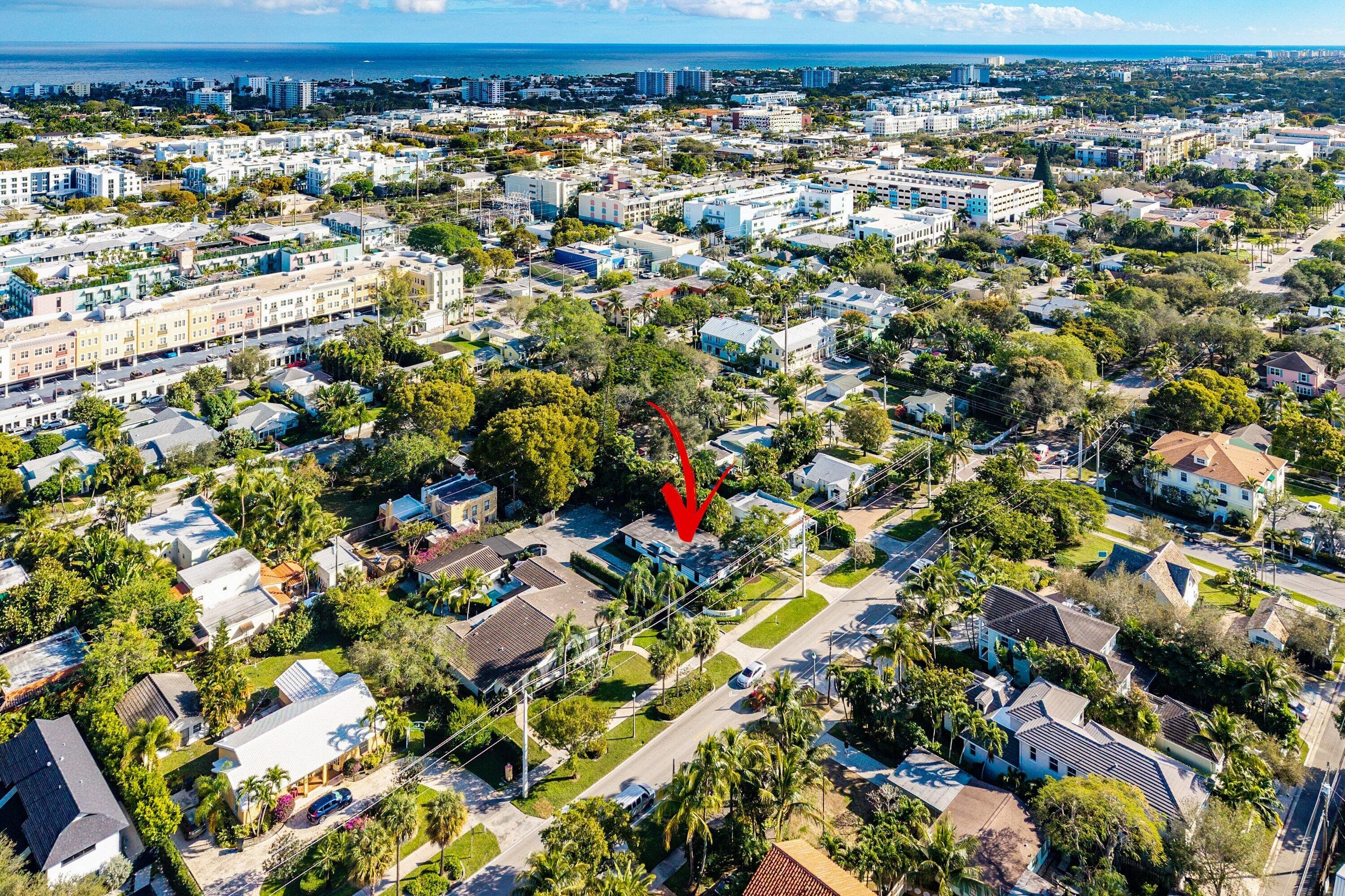 215 N Swinton Avenue, Delray Beach, FL 33444 — photo 3 of 50