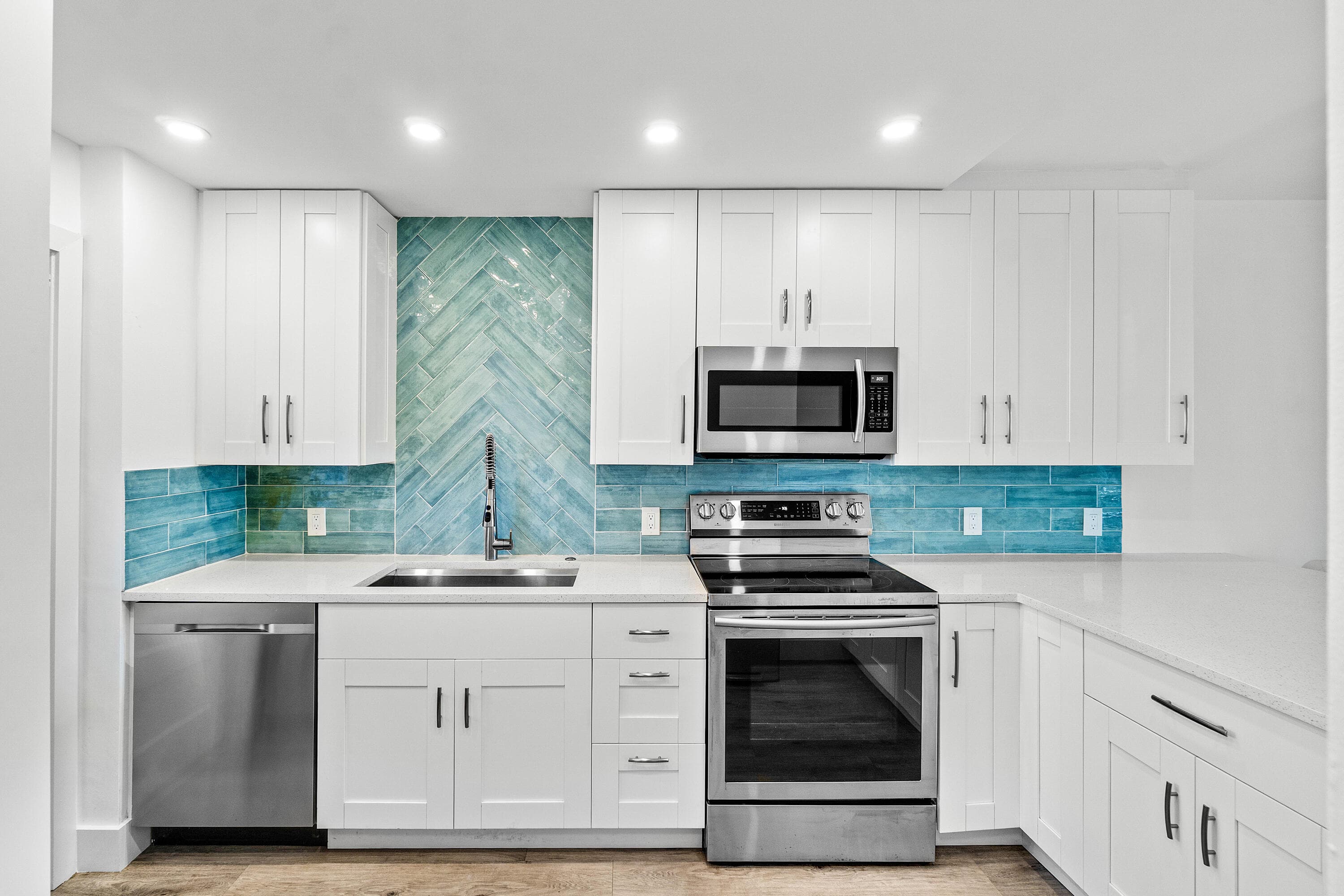 698 NE Spanish River Boulevard 0140, Boca Raton, FL 33431 — photo 1 of 21