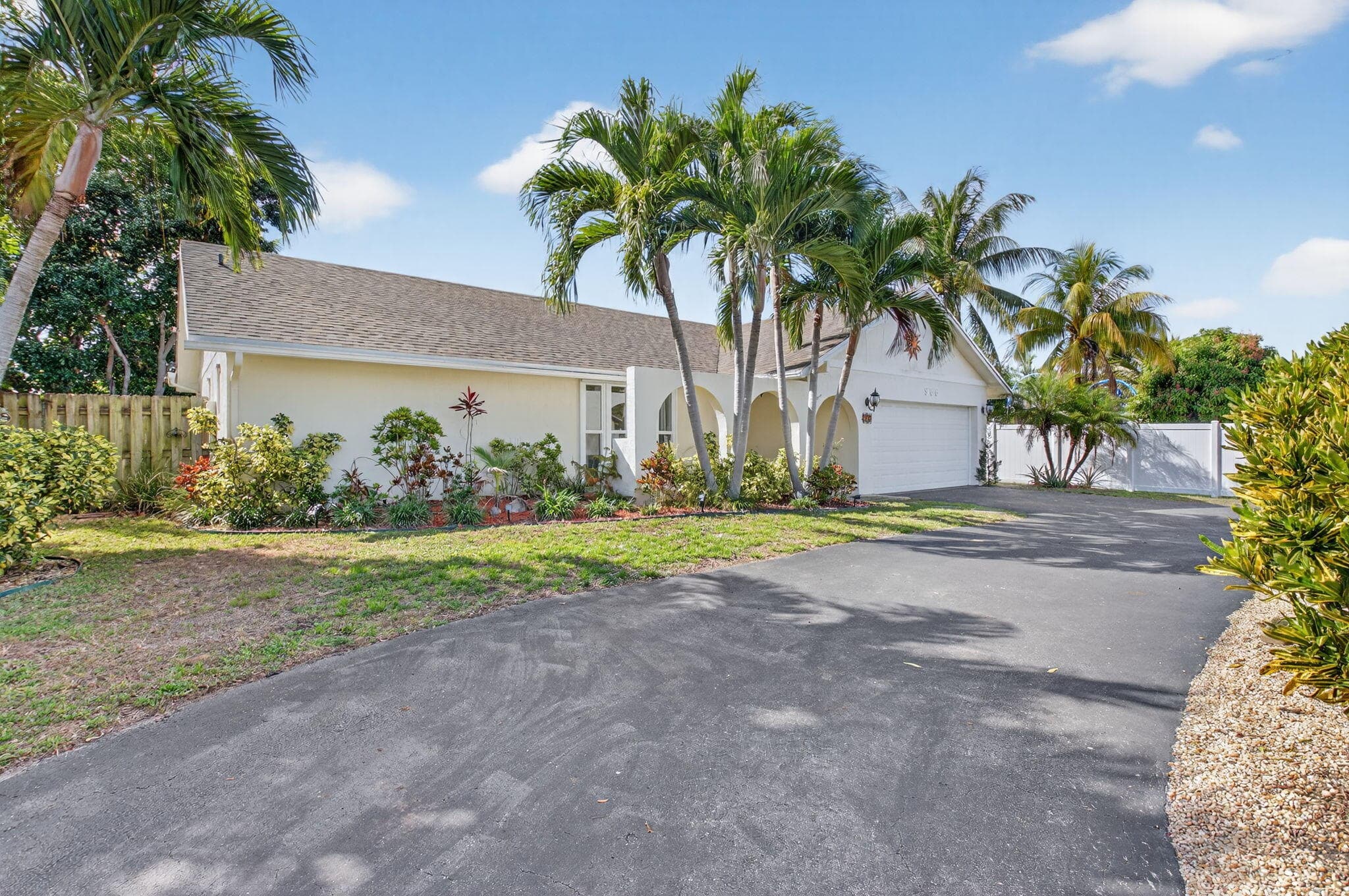 966 NW 37th Avenue, Delray Beach, FL 33445 — photo 3 of 52