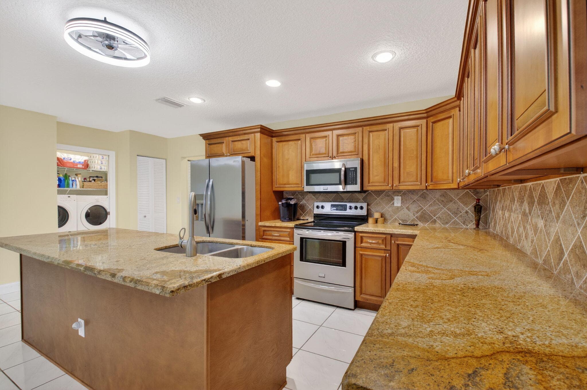 966 NW 37th Avenue, Delray Beach, FL 33445 — photo 17 of 52