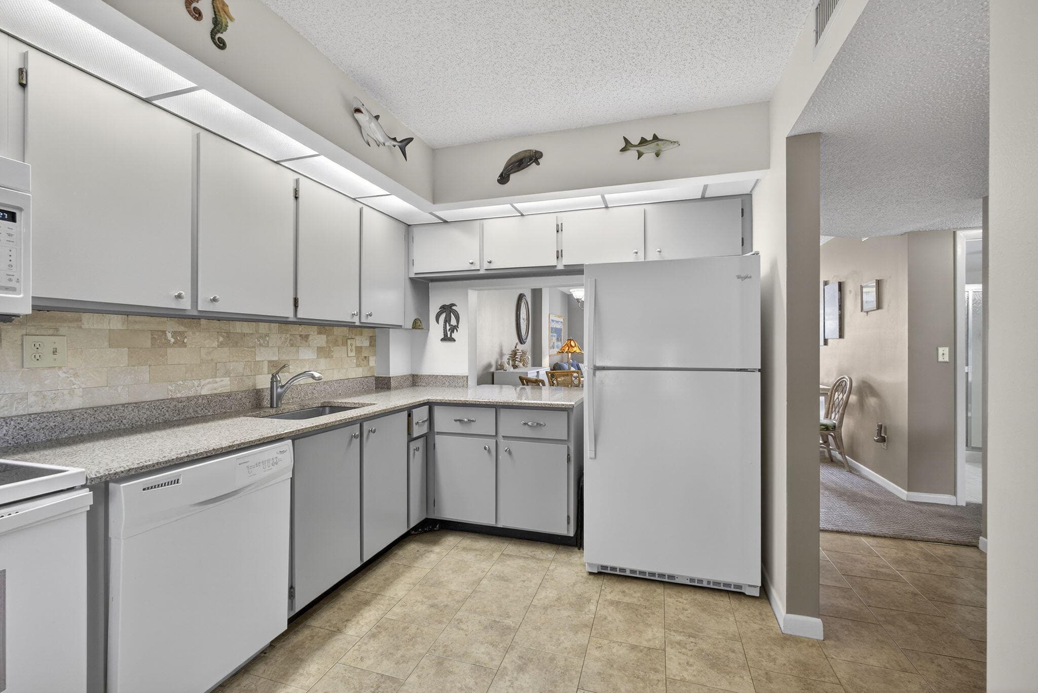 896 N Federal Highway 225, Lantana, FL 33462 — photo 11 of 58