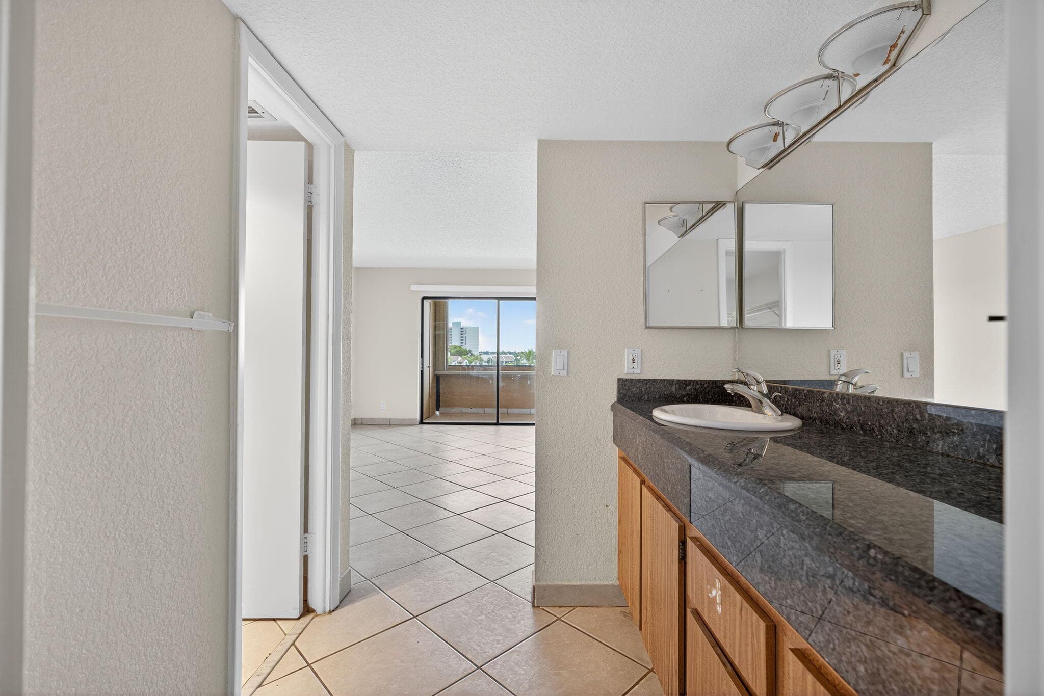 1030 Us Highway 1 413, North Palm Beach, FL 33408 — photo 21 of 48