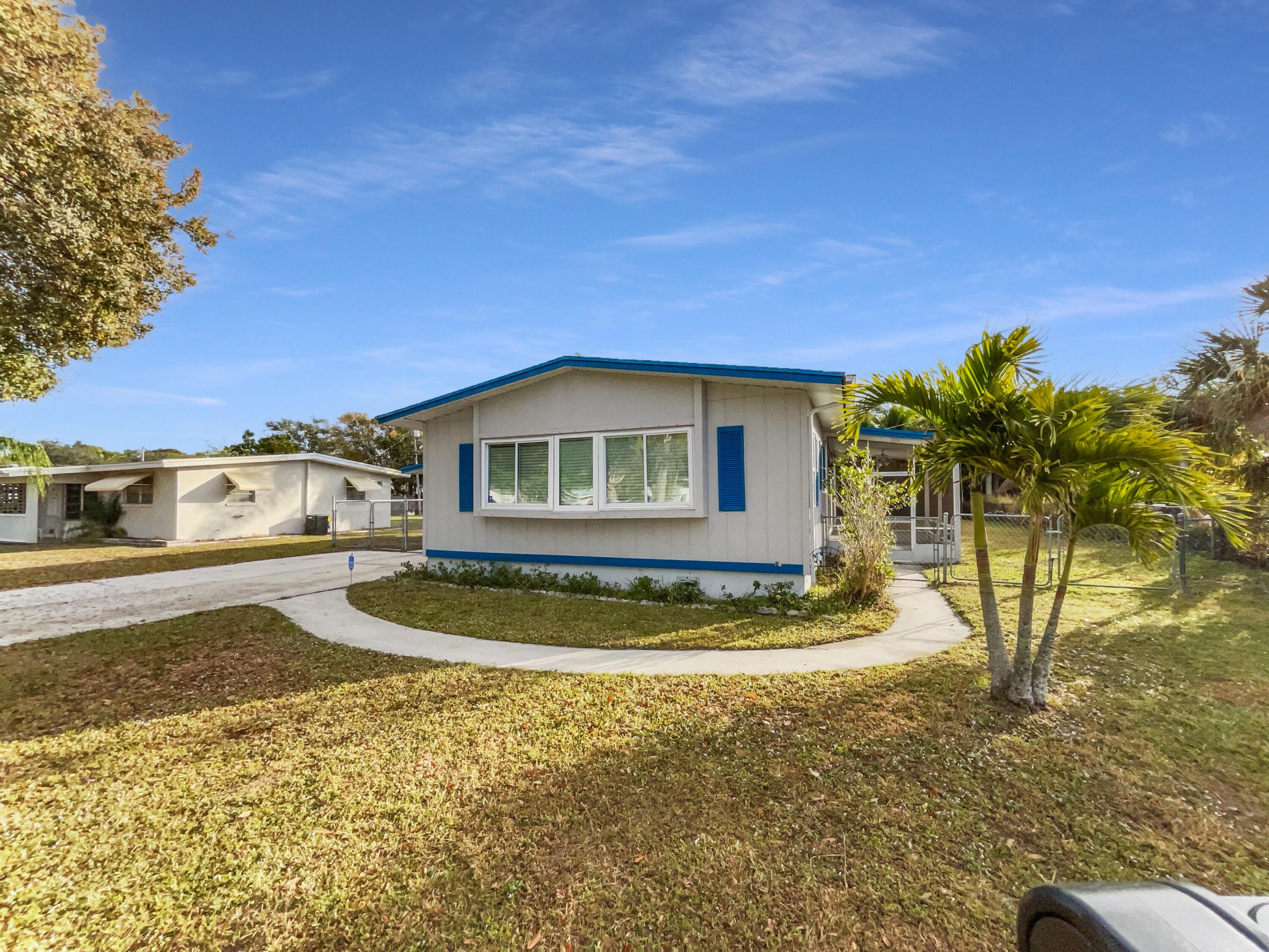 409 Coconut Avenue E, Port St. Lucie, FL 34952 — photo 8 of 30
