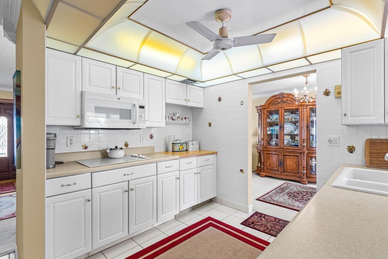 1802 SW 13th Avenue, Boynton Beach, FL 33426 — photo 12 of 22