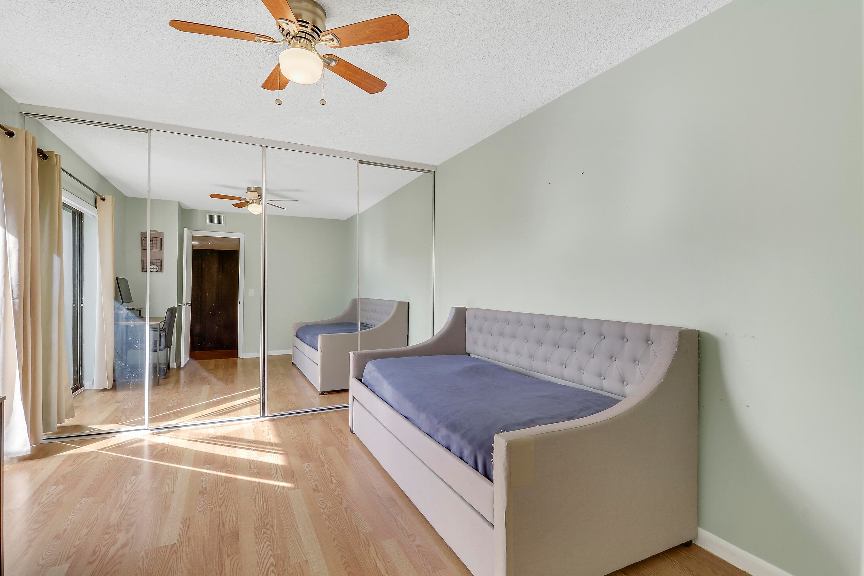 2404 24th Way, West Palm Beach, FL 33407 — photo 24 of 36