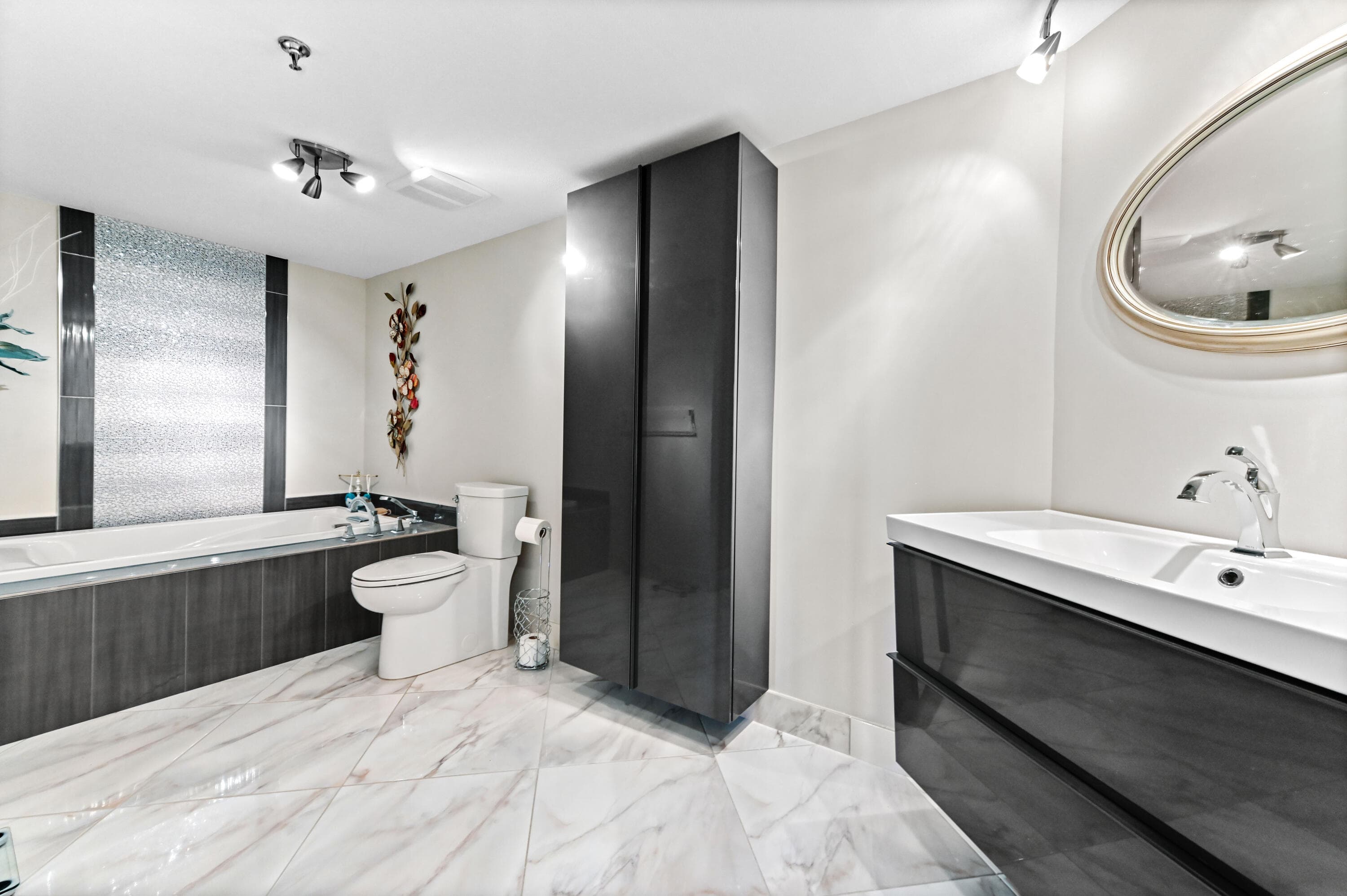 1900 Consulate Place 604, West Palm Beach, FL 33401 — photo 23 of 74