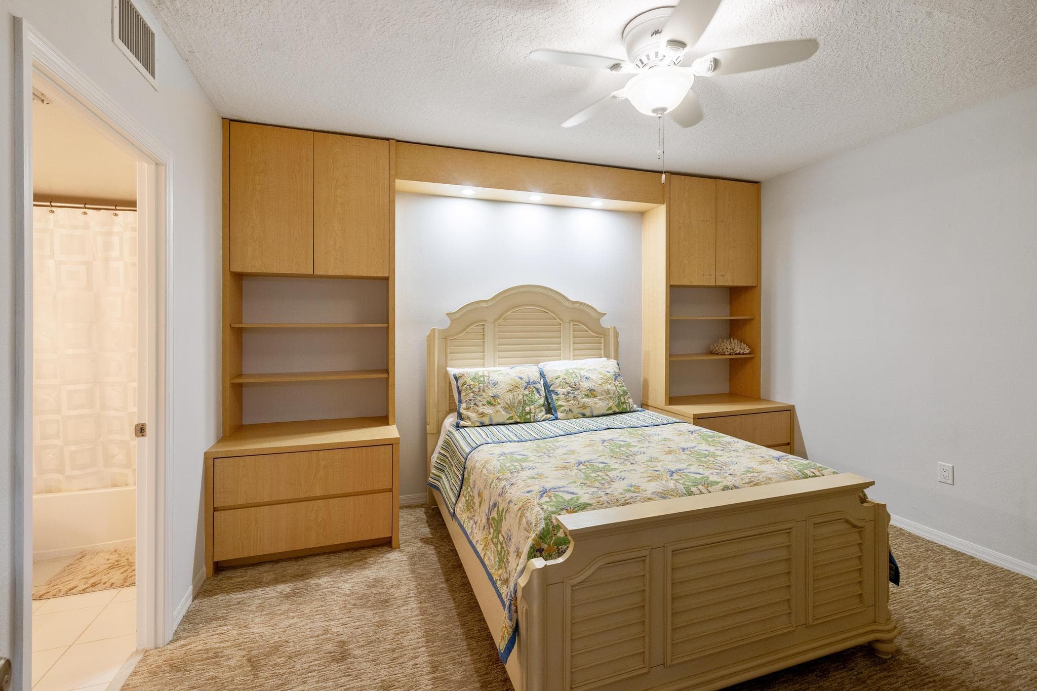 2880 NE 14th St. Causeway 904, Pompano Beach, FL 33062 — photo 8 of 53