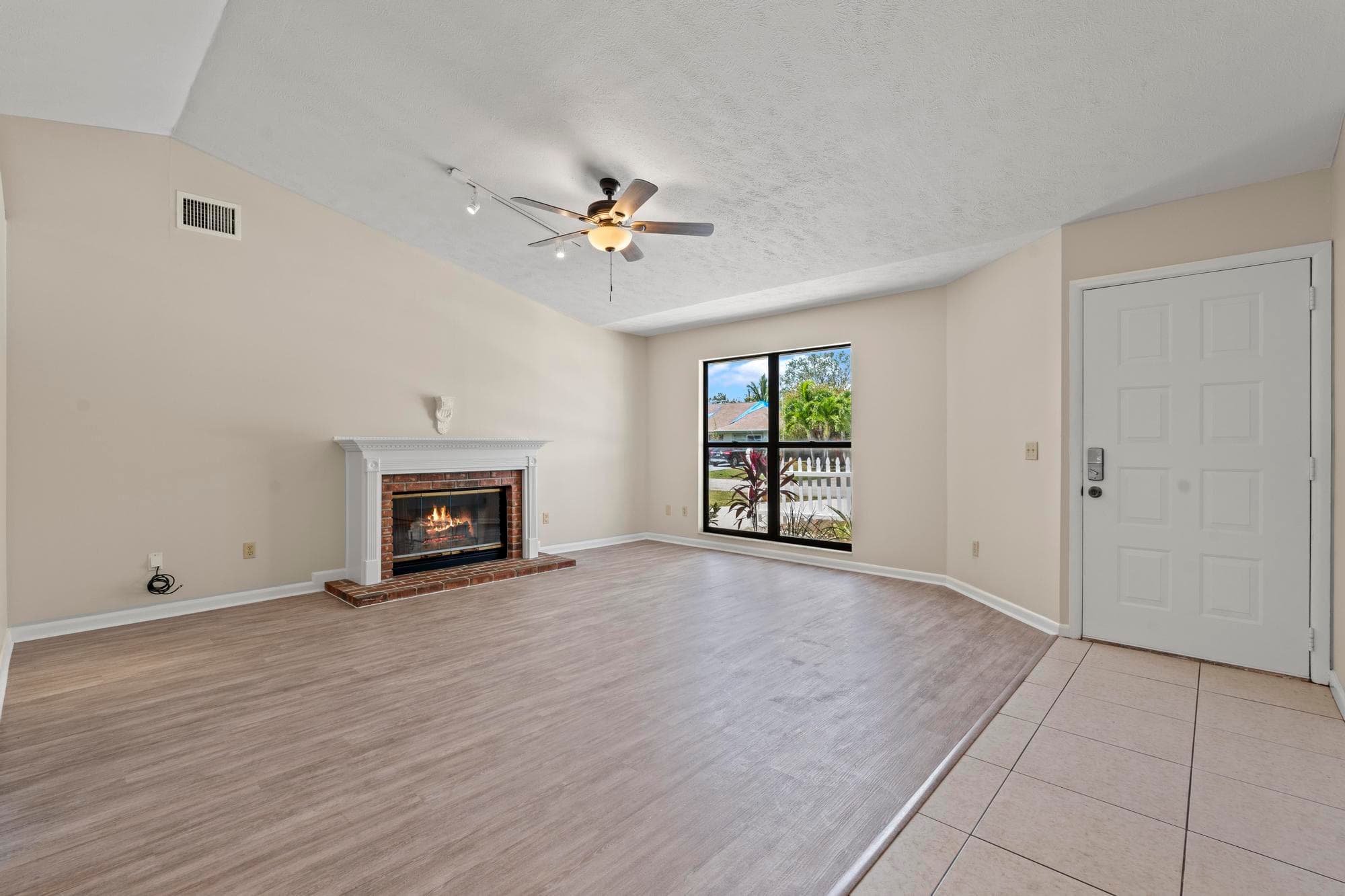 2441 SE Avalon Road, Port St. Lucie, FL 34952 — photo 4 of 43