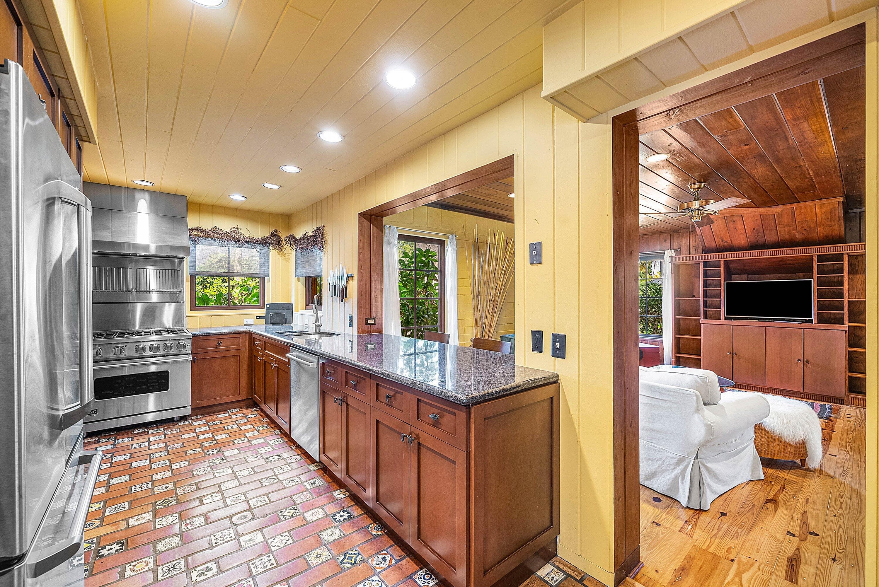 334 Palm Trail, Delray Beach, FL 33483 — photo 25 of 35