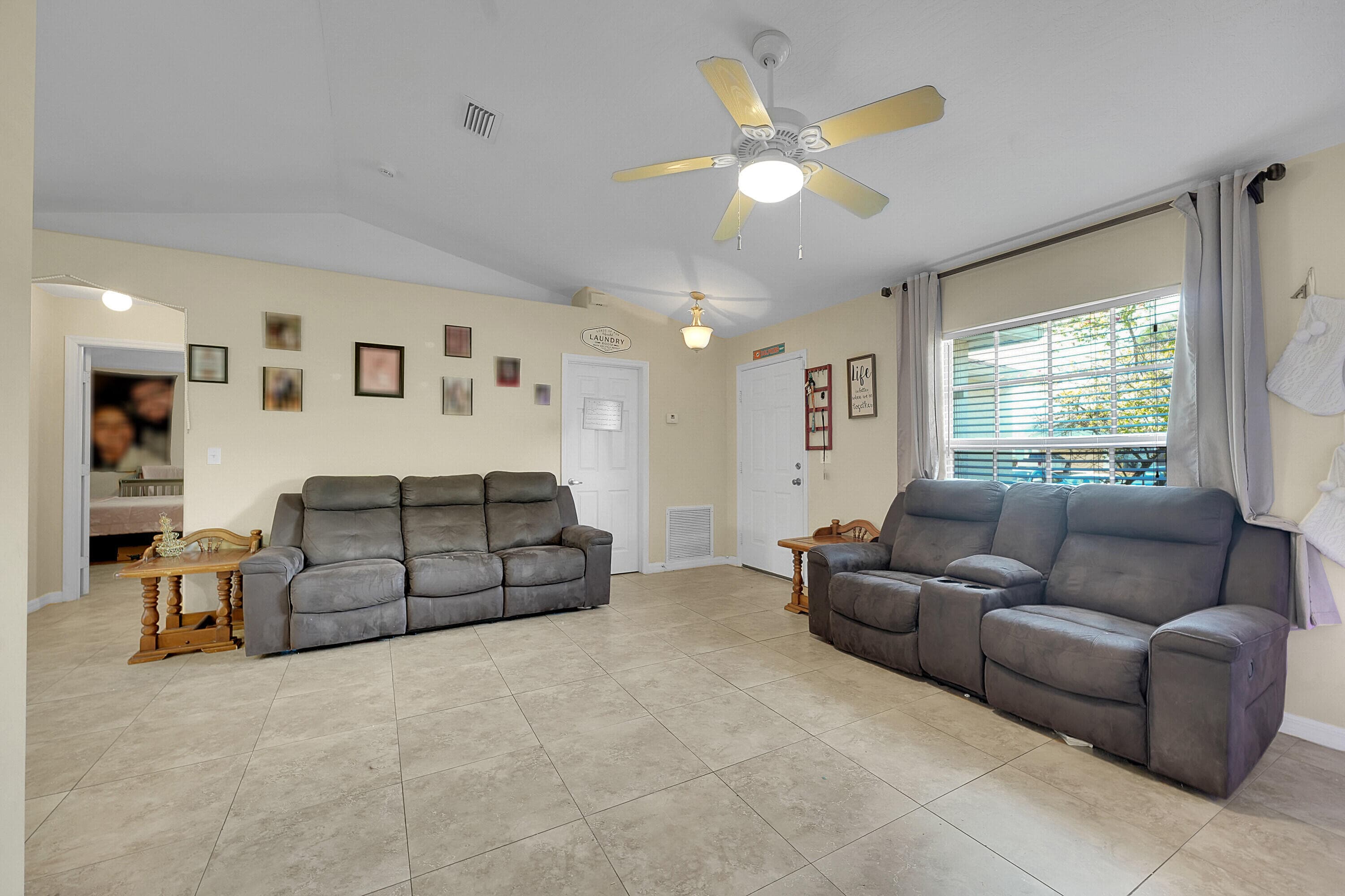 7856 101st Avenue, Vero Beach, FL 32967 — photo 8 of 42