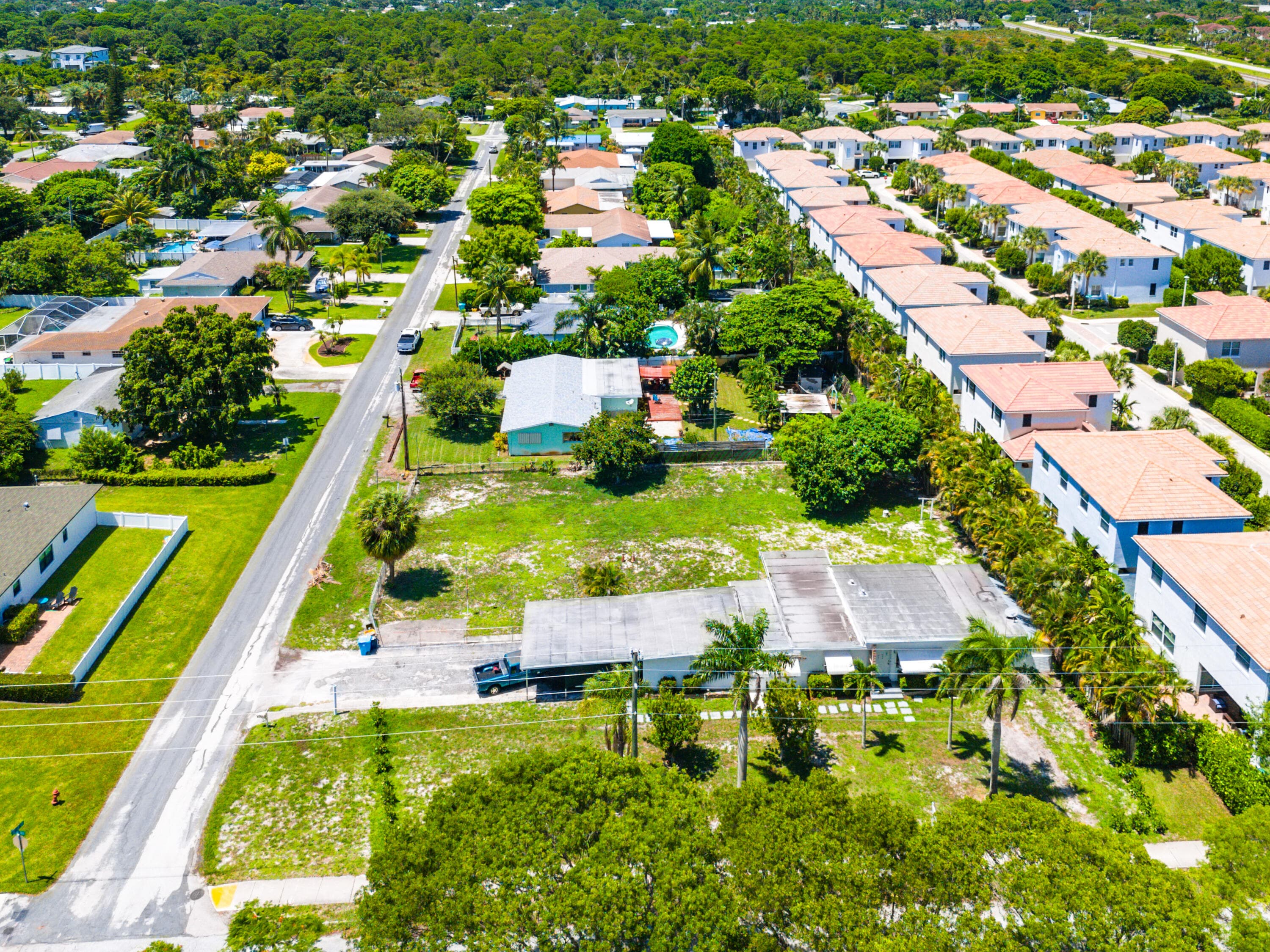335 Gulfstream Boulevard, Boynton Beach, FL 33435 — photo 4 of 11