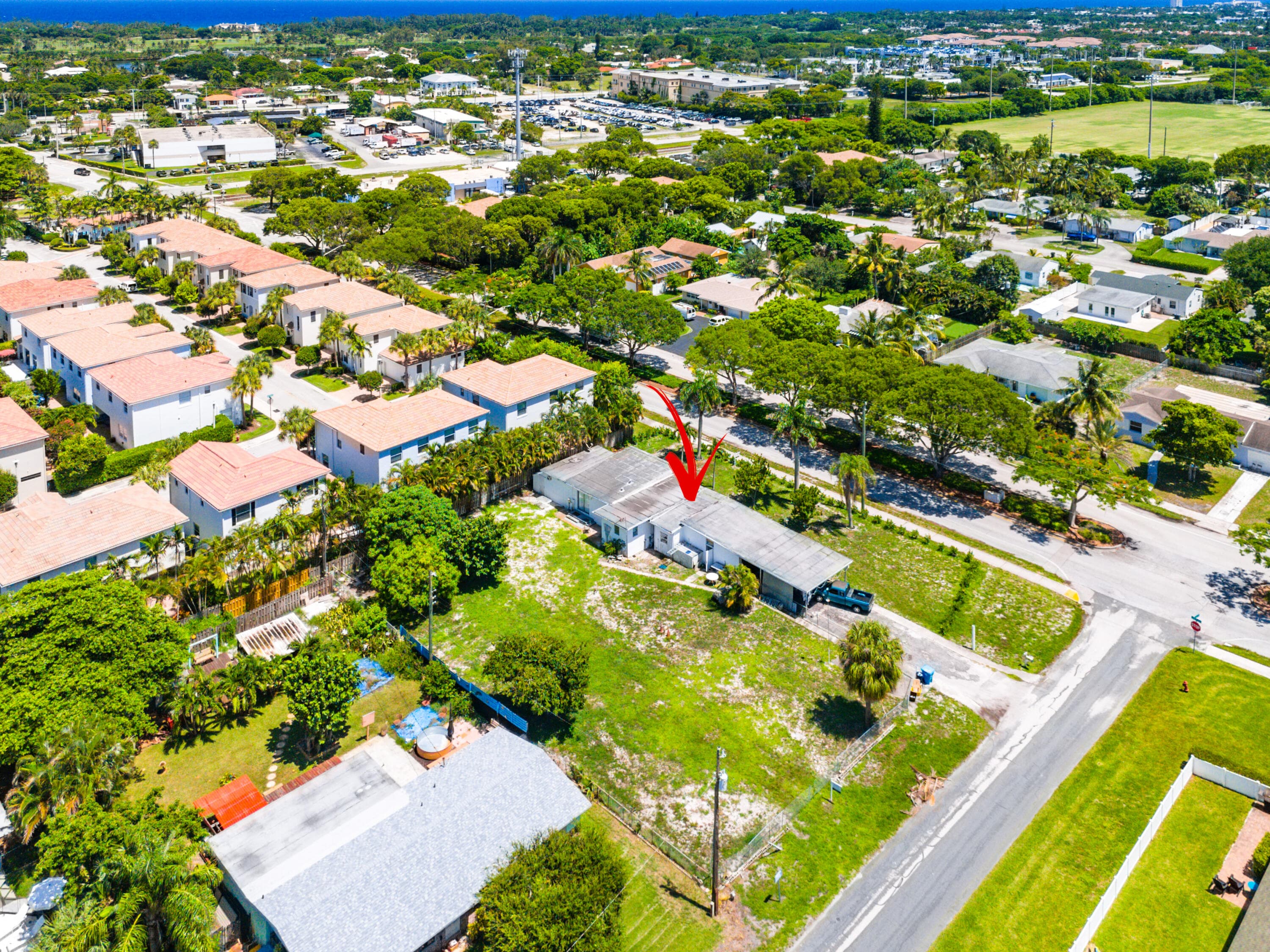 335 Gulfstream Boulevard, Boynton Beach, FL 33435 — photo 6 of 11