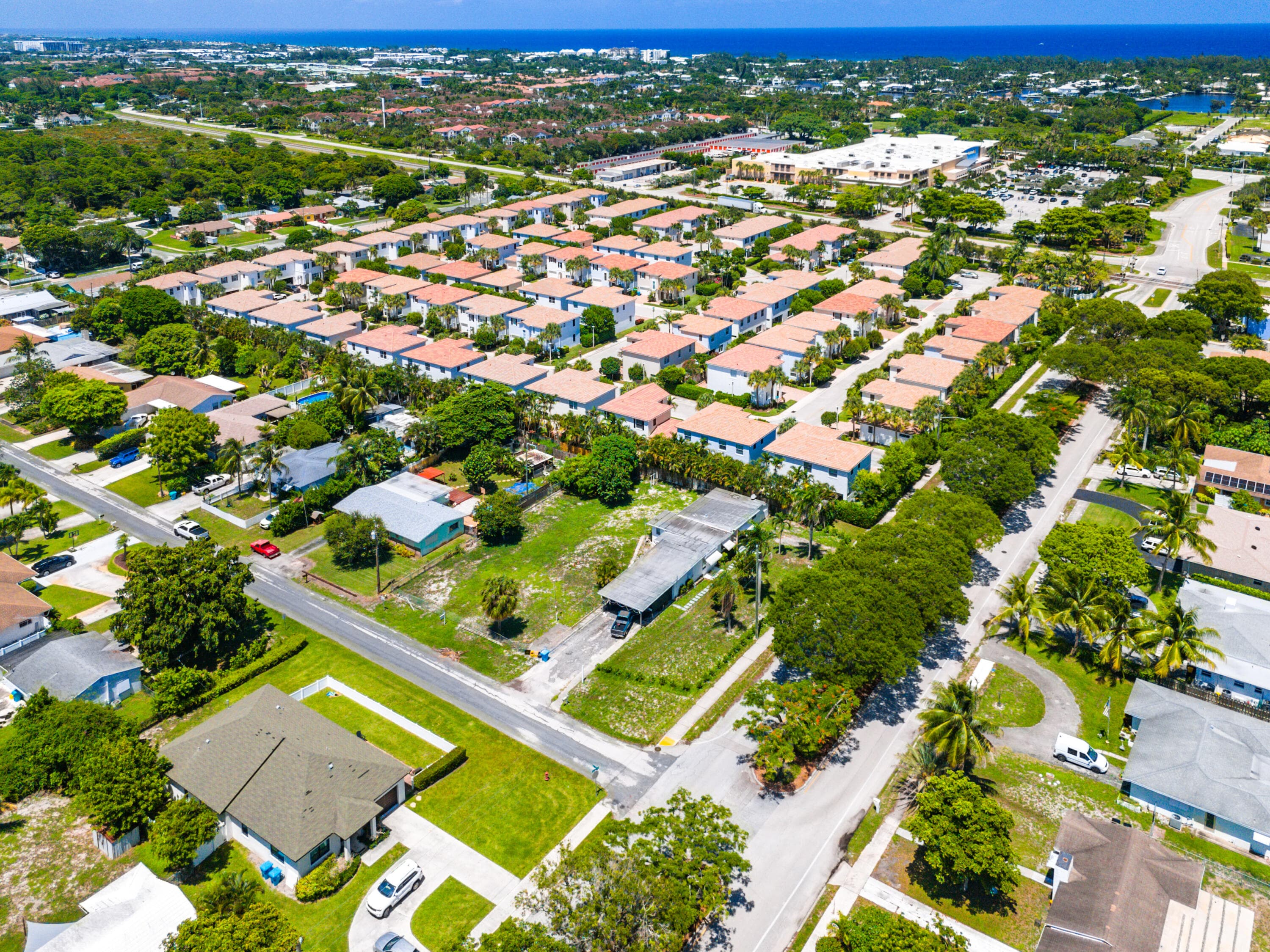 335 Gulfstream Boulevard, Boynton Beach, FL 33435 — photo 10 of 11