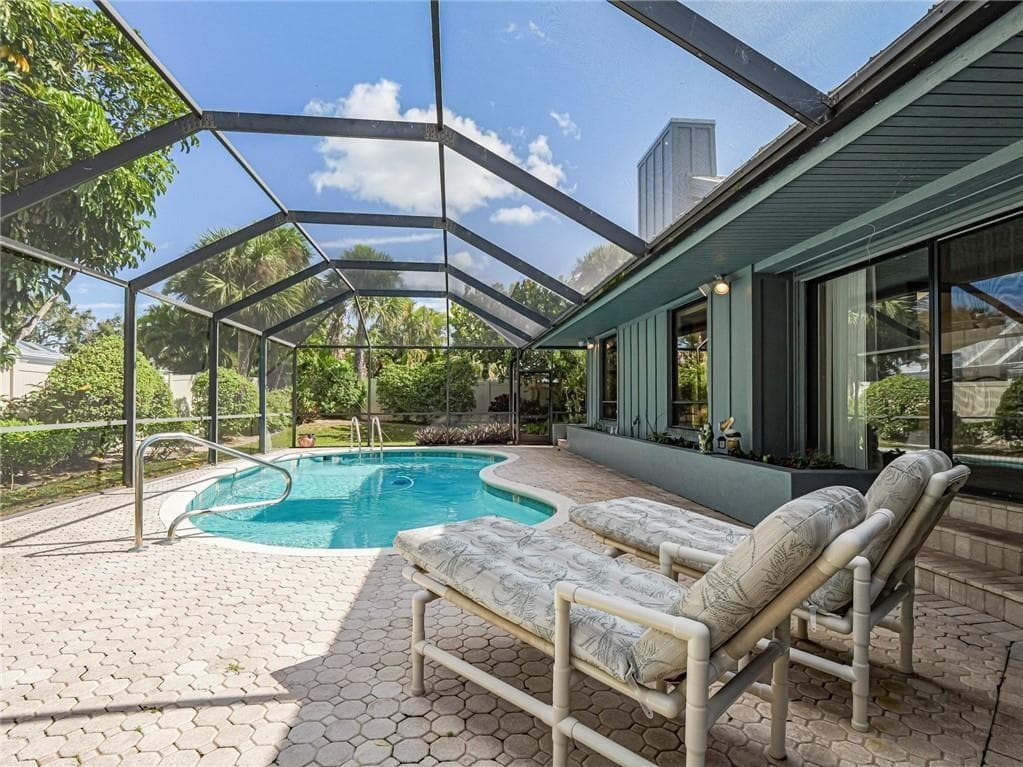 1330 Shorewinds Lane, Vero Beach, FL 32963 — photo 5 of 36