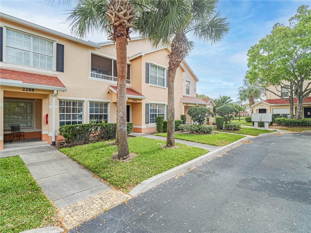 2288 57th Circle 2288, Vero Beach, FL 32966 — photo 1 of 35