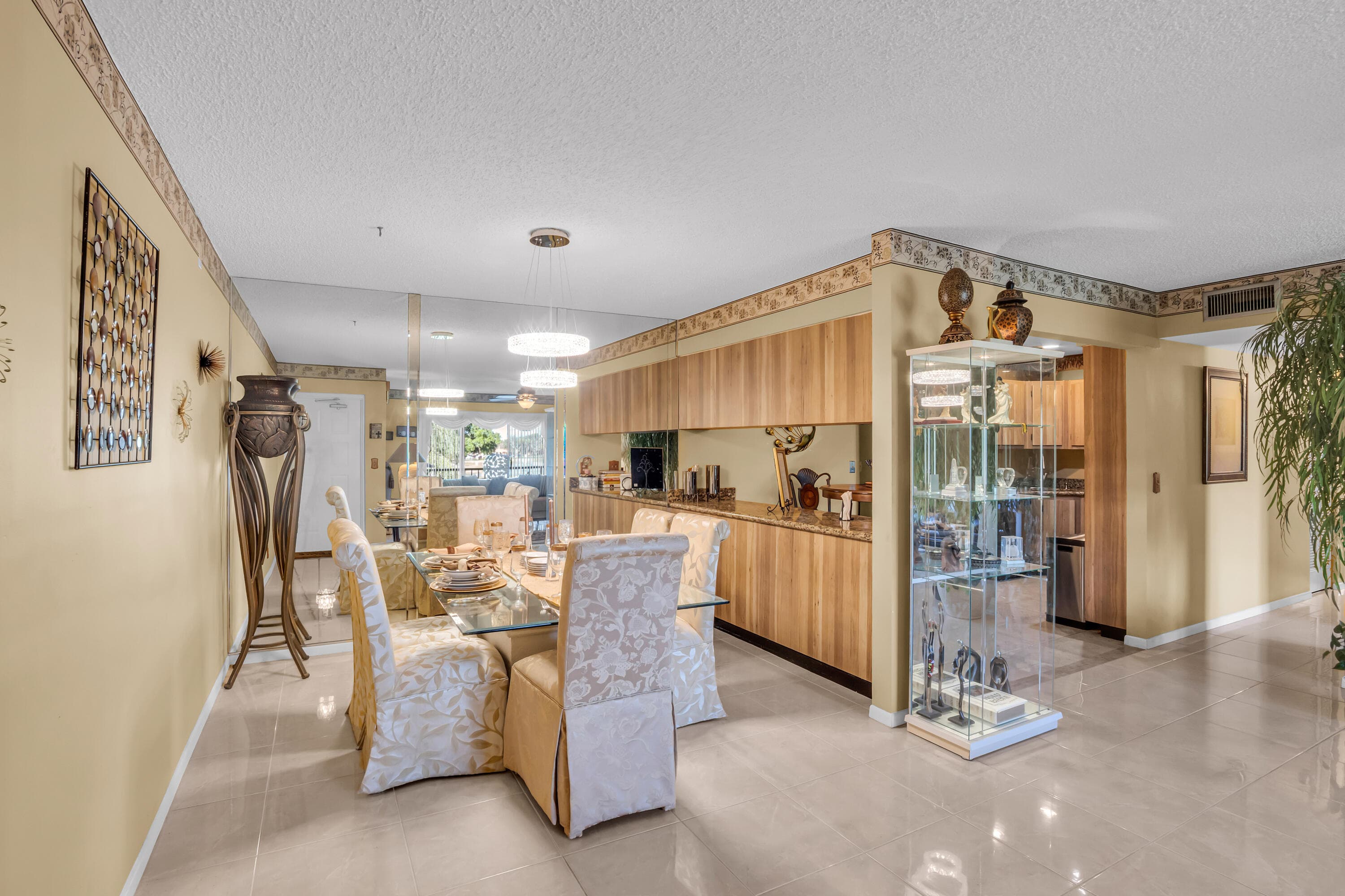 1012 Green Pine Boulevard H2, West Palm Beach, FL 33409 — photo 3 of 36