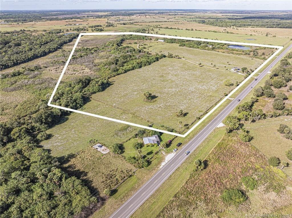 6235 Us Highway 98, Okeechobee, FL 34972 — photo 1 of 28