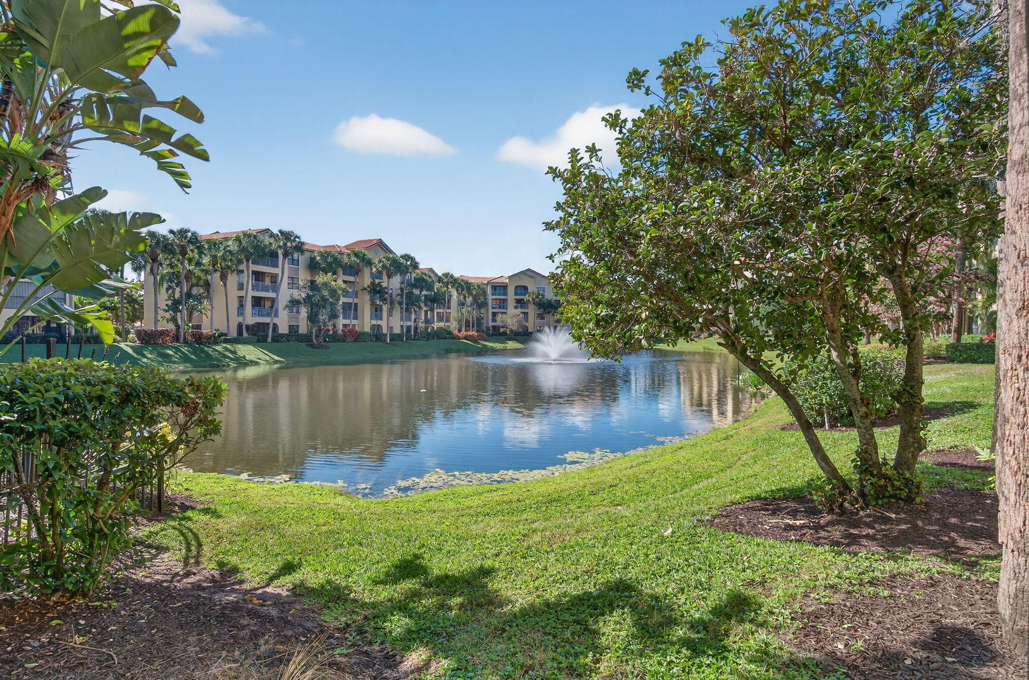 800 Uno Lago Drive 102, Juno Beach, FL 33408 — photo 41 of 54