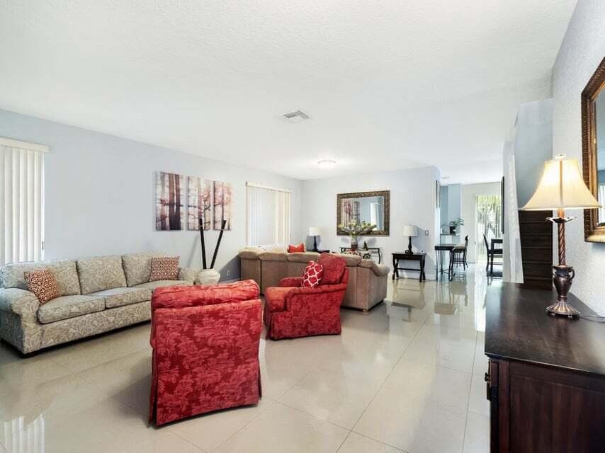 846 Gazetta Way, West Palm Beach, FL 33413 — photo 5 of 43