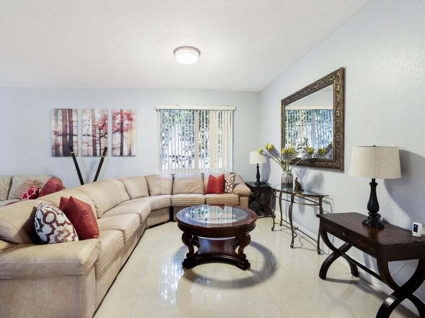 846 Gazetta Way, West Palm Beach, FL 33413 — photo 10 of 43