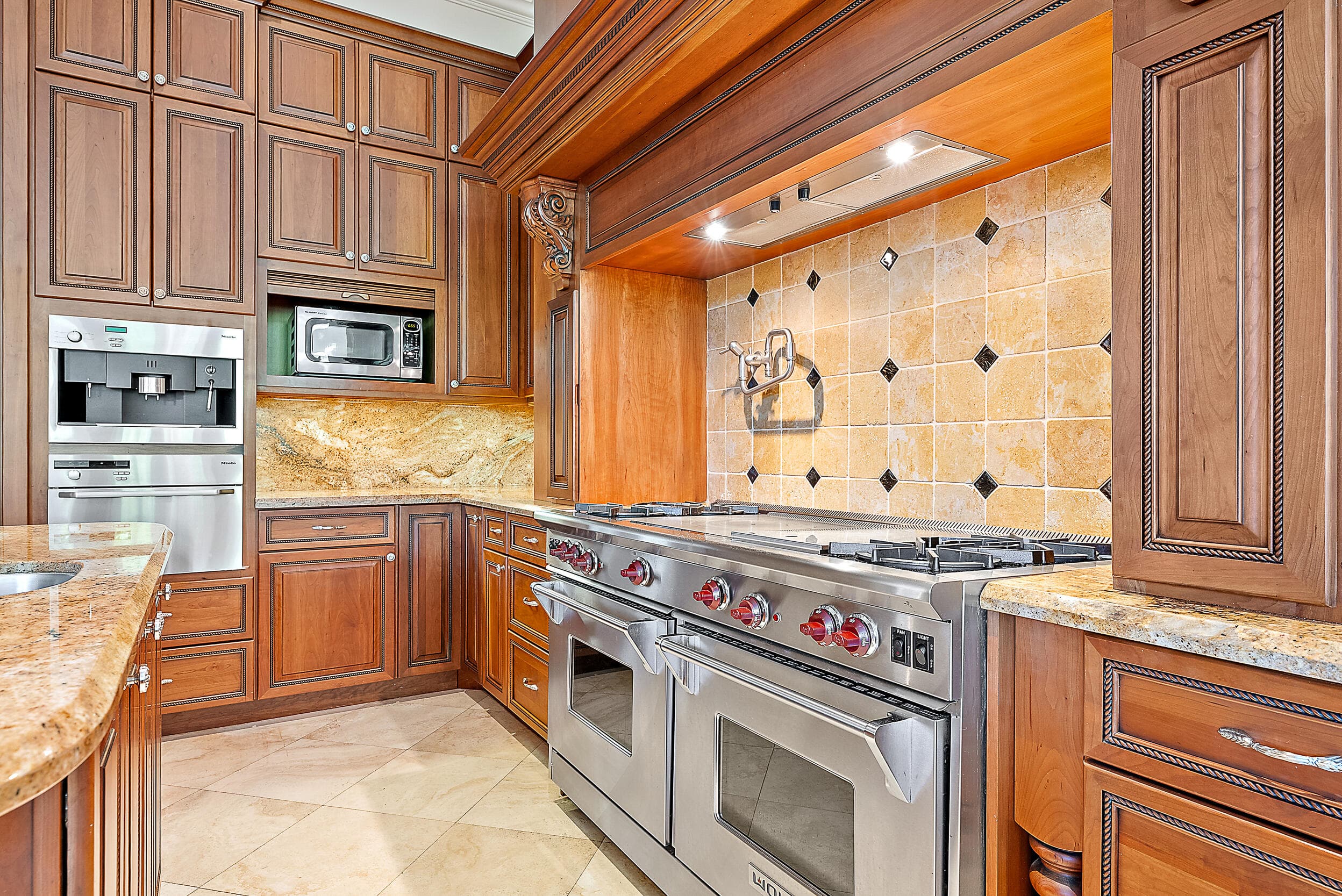 849 Harbour Isle Place, North Palm Beach, FL 33410 — photo 11 of 38