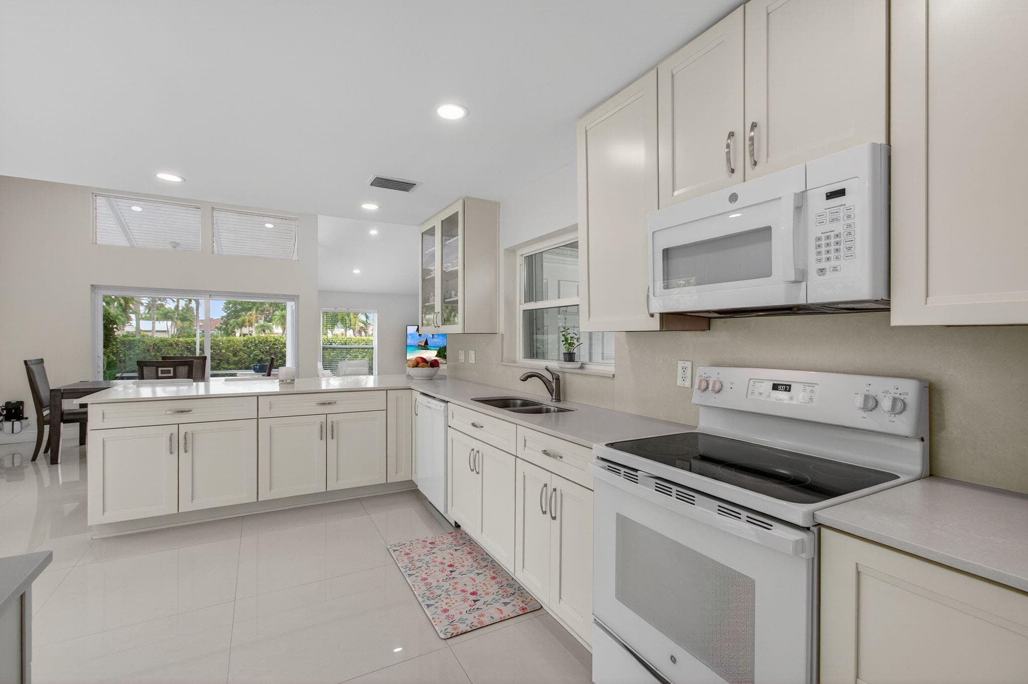 5735 Lakeview Mews Circle, Boynton Beach, FL 33437 — photo 15 of 74