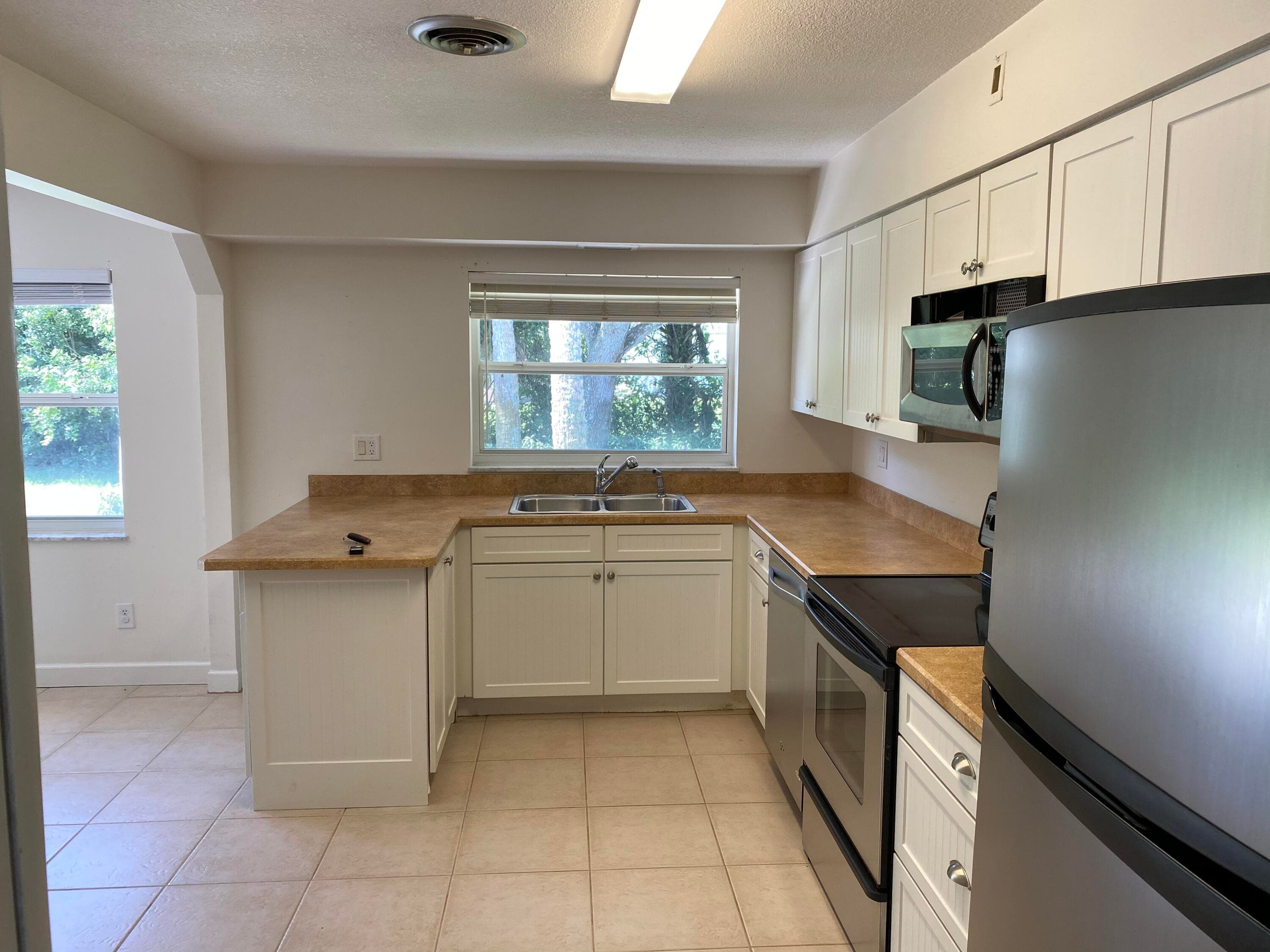 956 Tulip Lane, Vero Beach, FL 32963 — photo 7 of 52