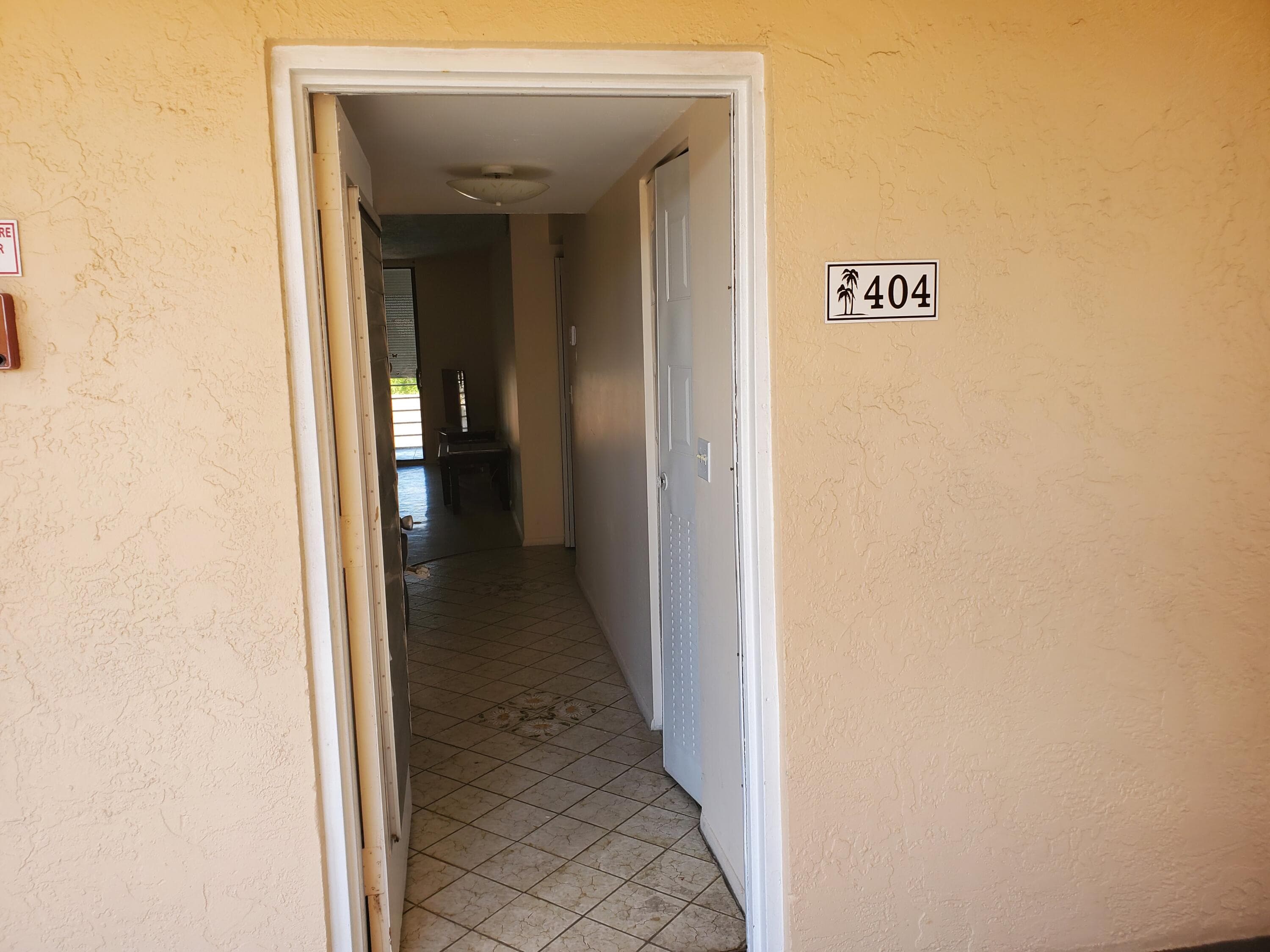 2811 Somerset Drive 404, Lauderdale Lakes, FL 33311 — photo 17 of 24