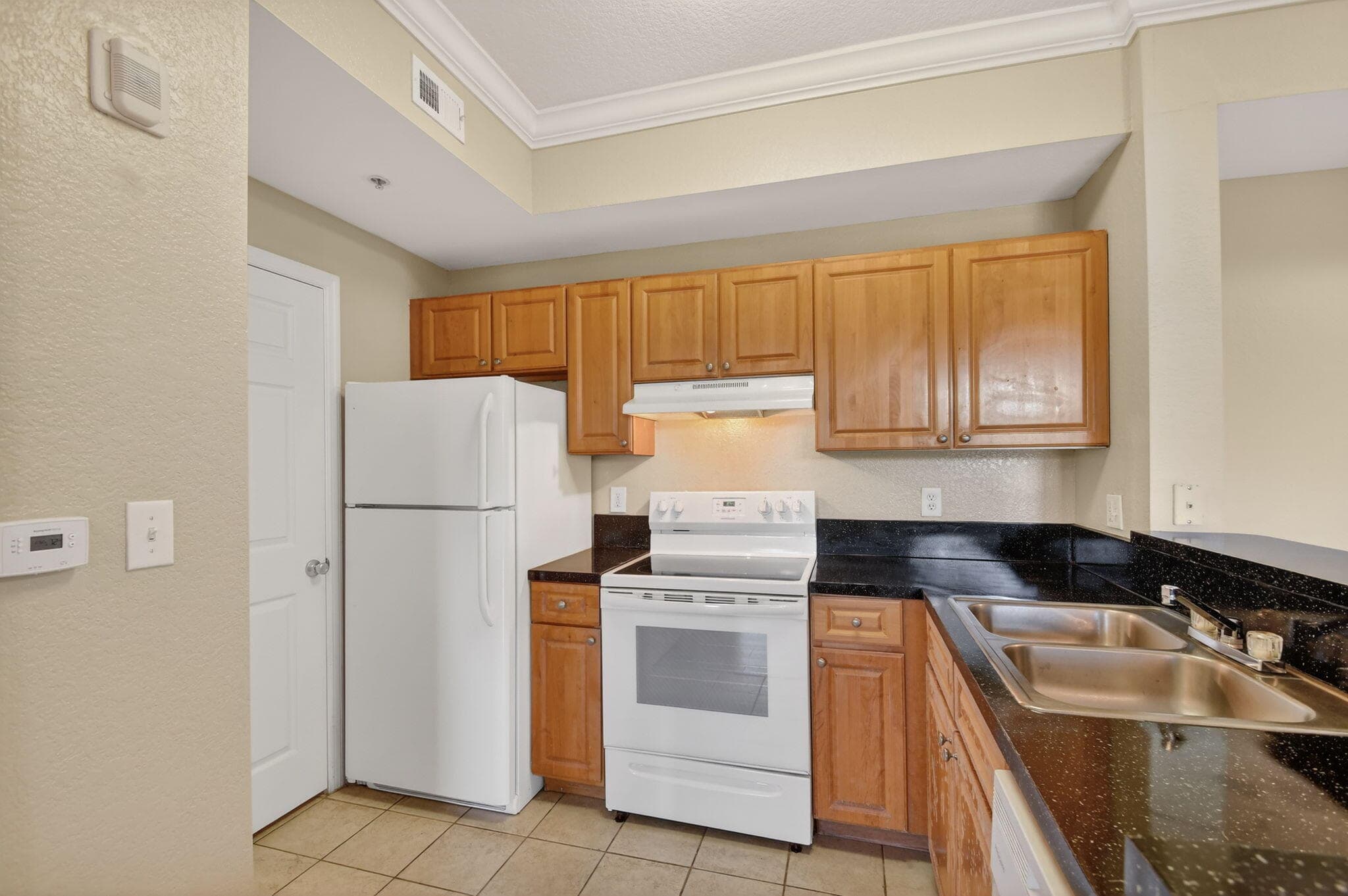15085 Michelangelo Boulevard 104, Delray Beach, FL 33446 — photo 8 of 35