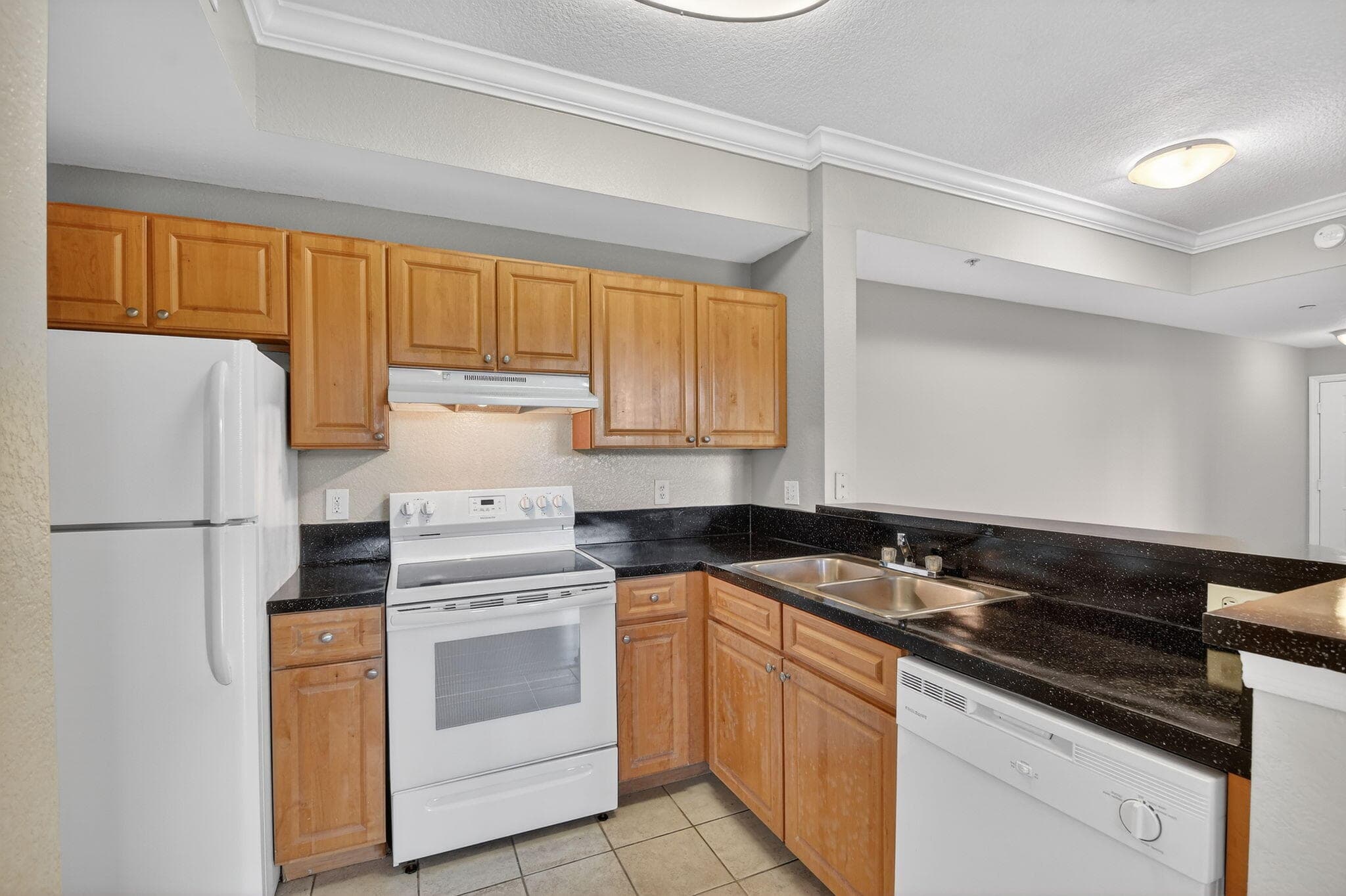 15085 Michelangelo Boulevard 104, Delray Beach, FL 33446 — photo 9 of 35