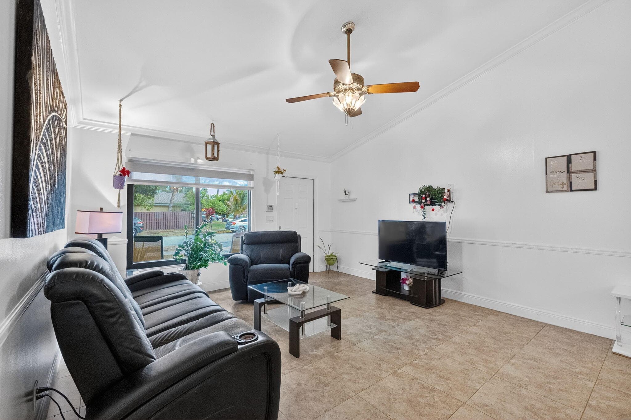 1236 SW 75th Avenue, North Lauderdale, FL 33068 — photo 4 of 22