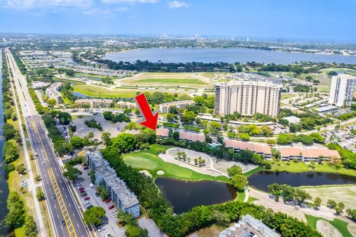 2517 Presidential Way B, West Palm Beach, FL 33401 — photo 41 of 45