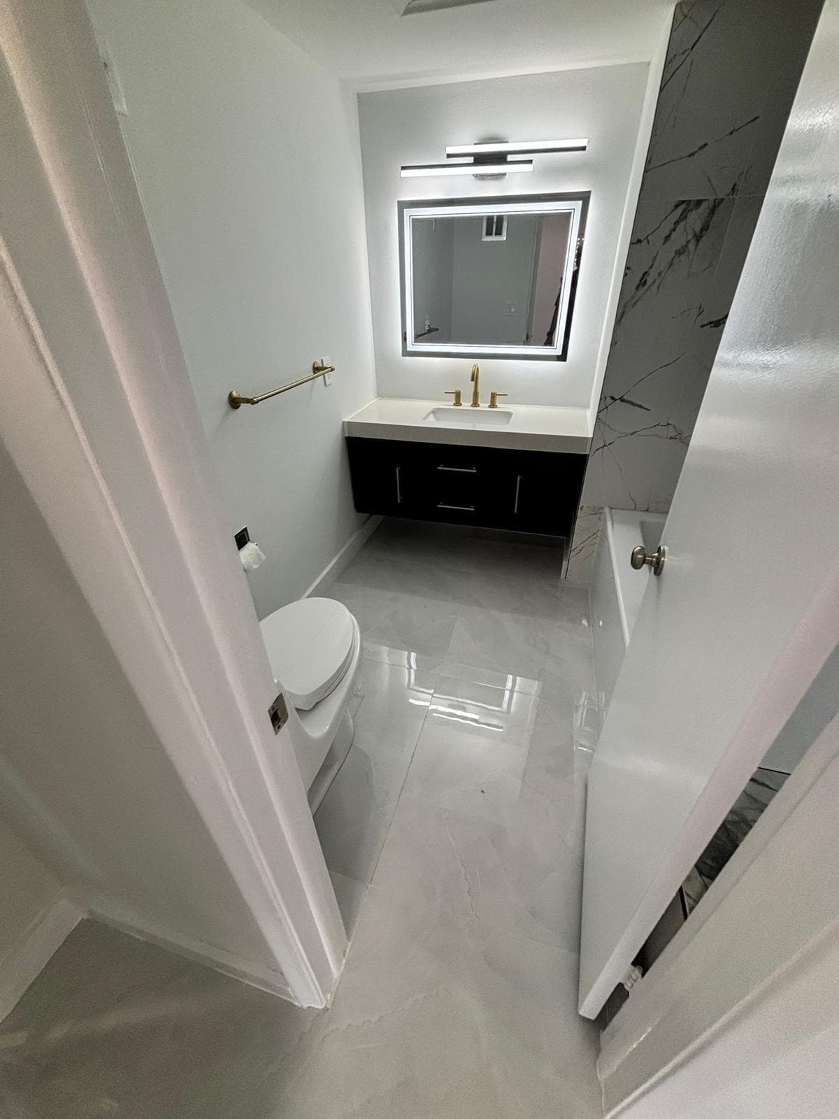 136 NE 19th Court 112f, Wilton Manors, FL 33305 — photo 11 of 26