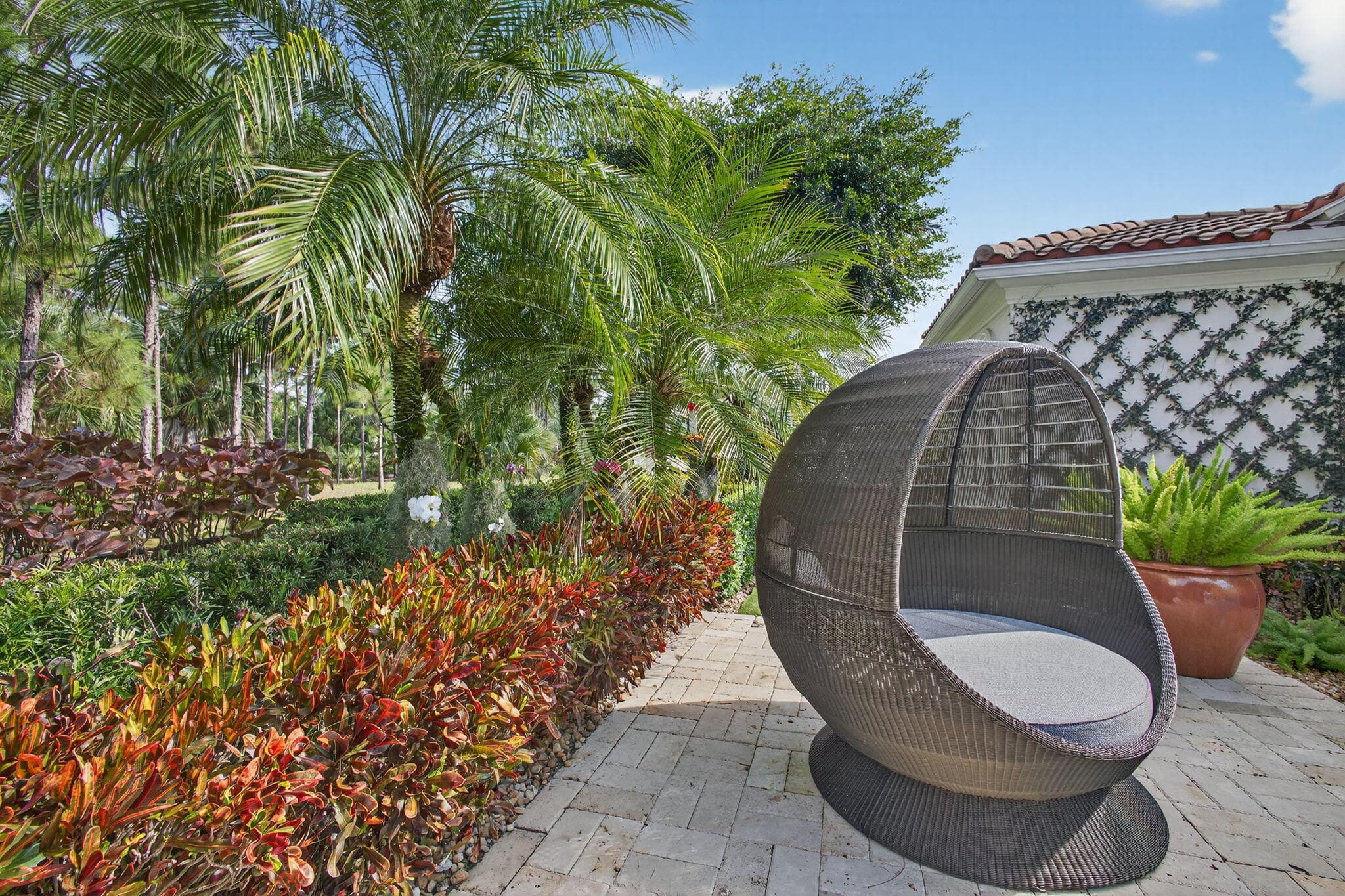 213 Via Palacio, Palm Beach Gardens, FL 33418 — photo 133 of 159
