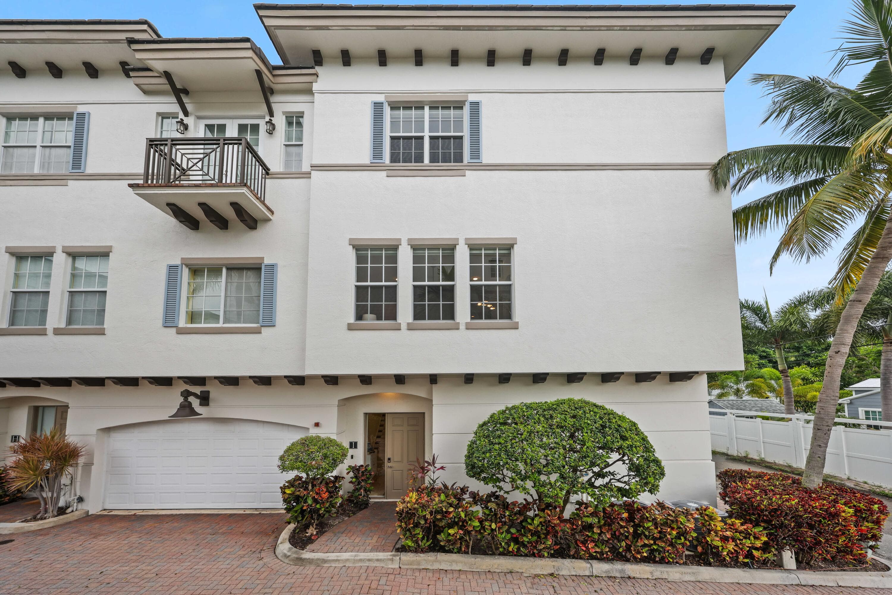 285 SE 6th Avenue I, Delray Beach, FL 33483 — photo 2 of 47