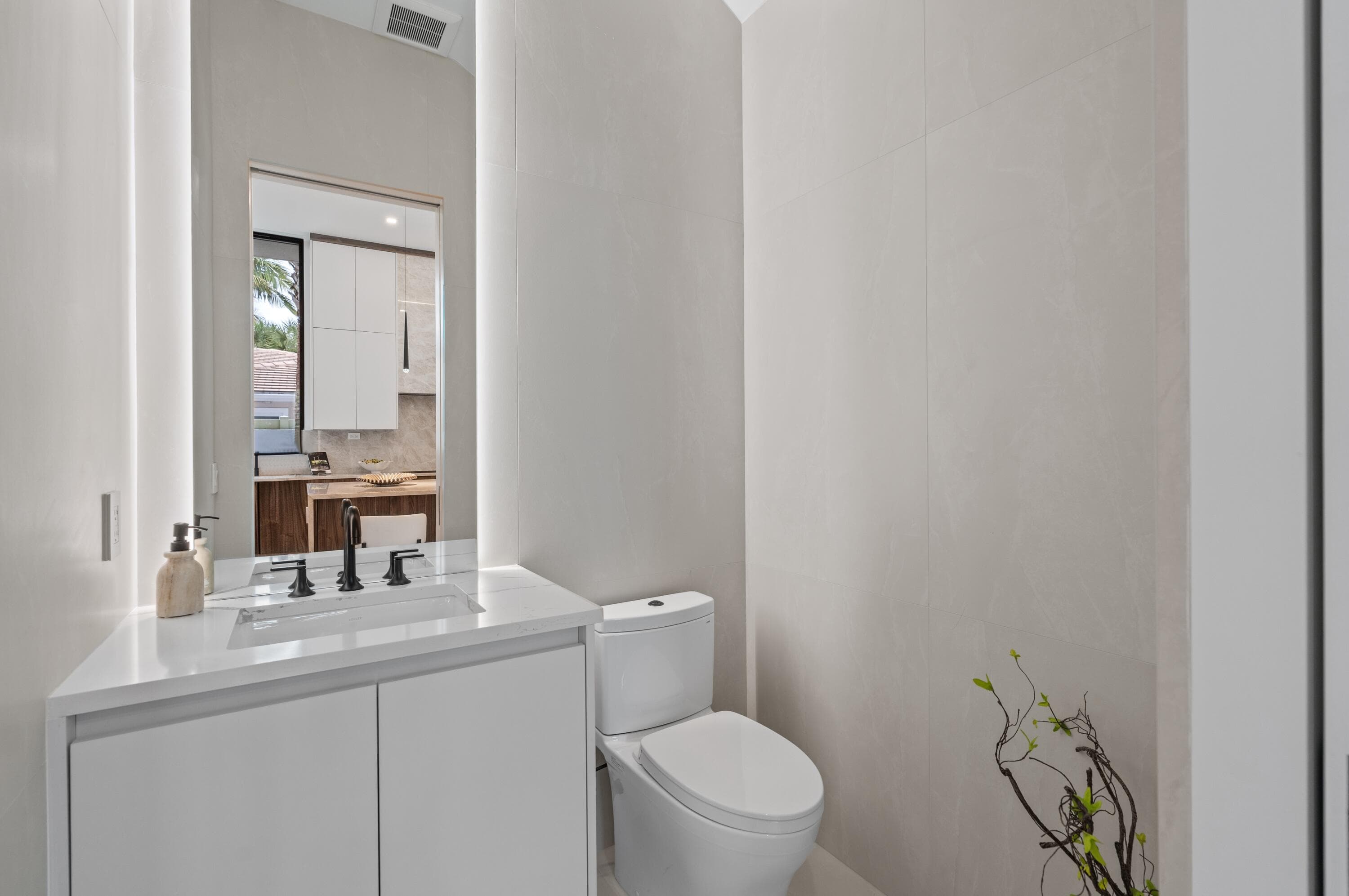 1136 NE 9th Avenue, Delray Beach, FL 33483 — photo 33 of 51