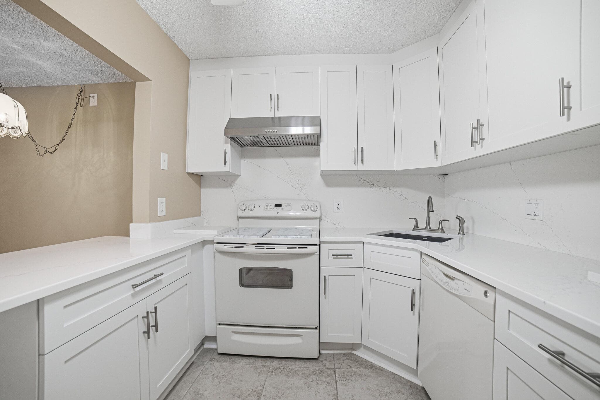 128 Lake Pine Circle B-1, Greenacres, FL 33463 — photo 10 of 34