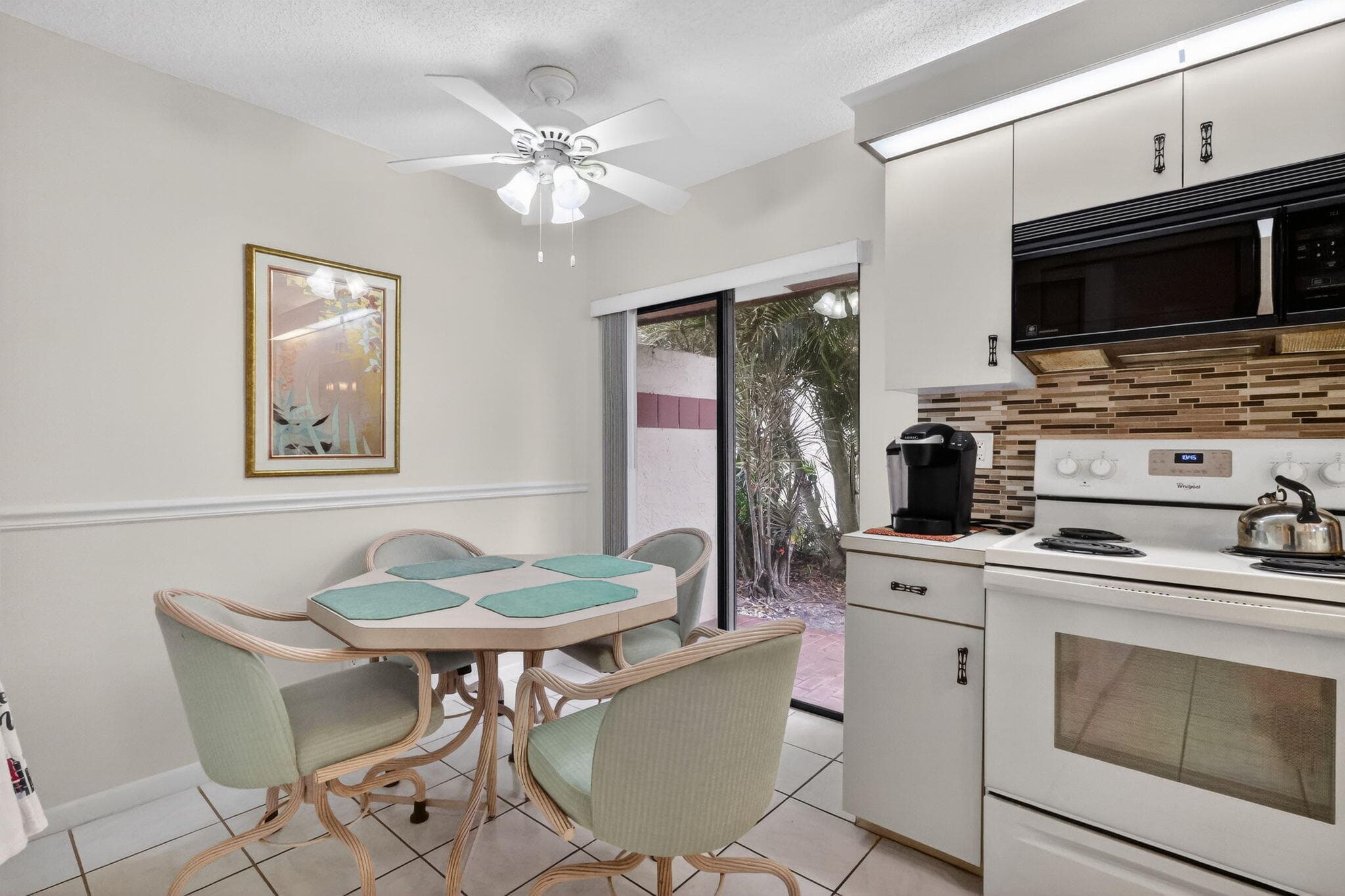 10215 N Circle Lake Drive 101, Boynton Beach, FL 33437 — photo 12 of 57