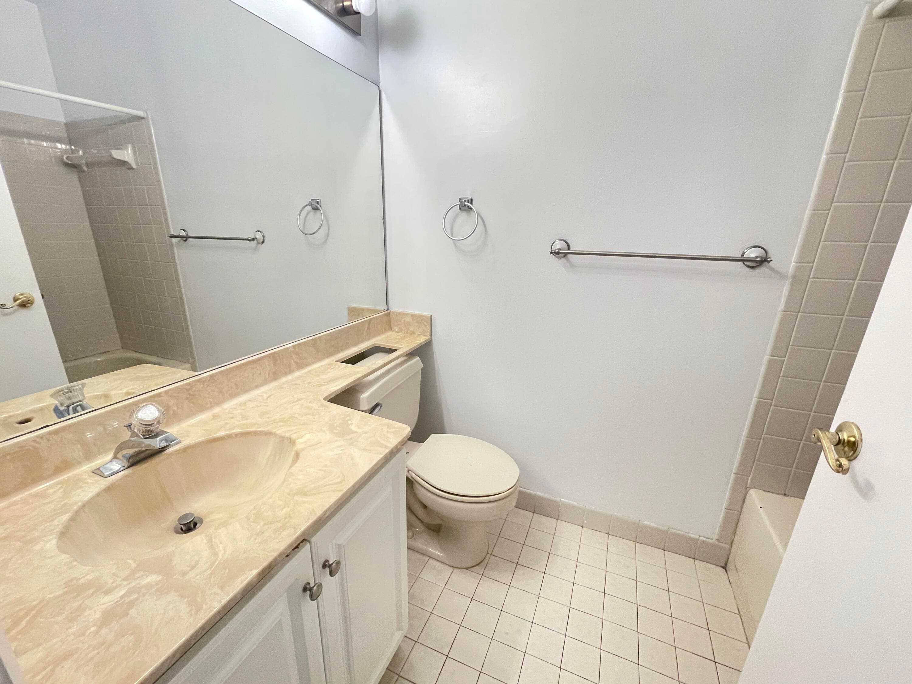 4698 Lucerne Lakes Boulevard E 203, Lake Worth, FL 33467 — photo 17 of 20