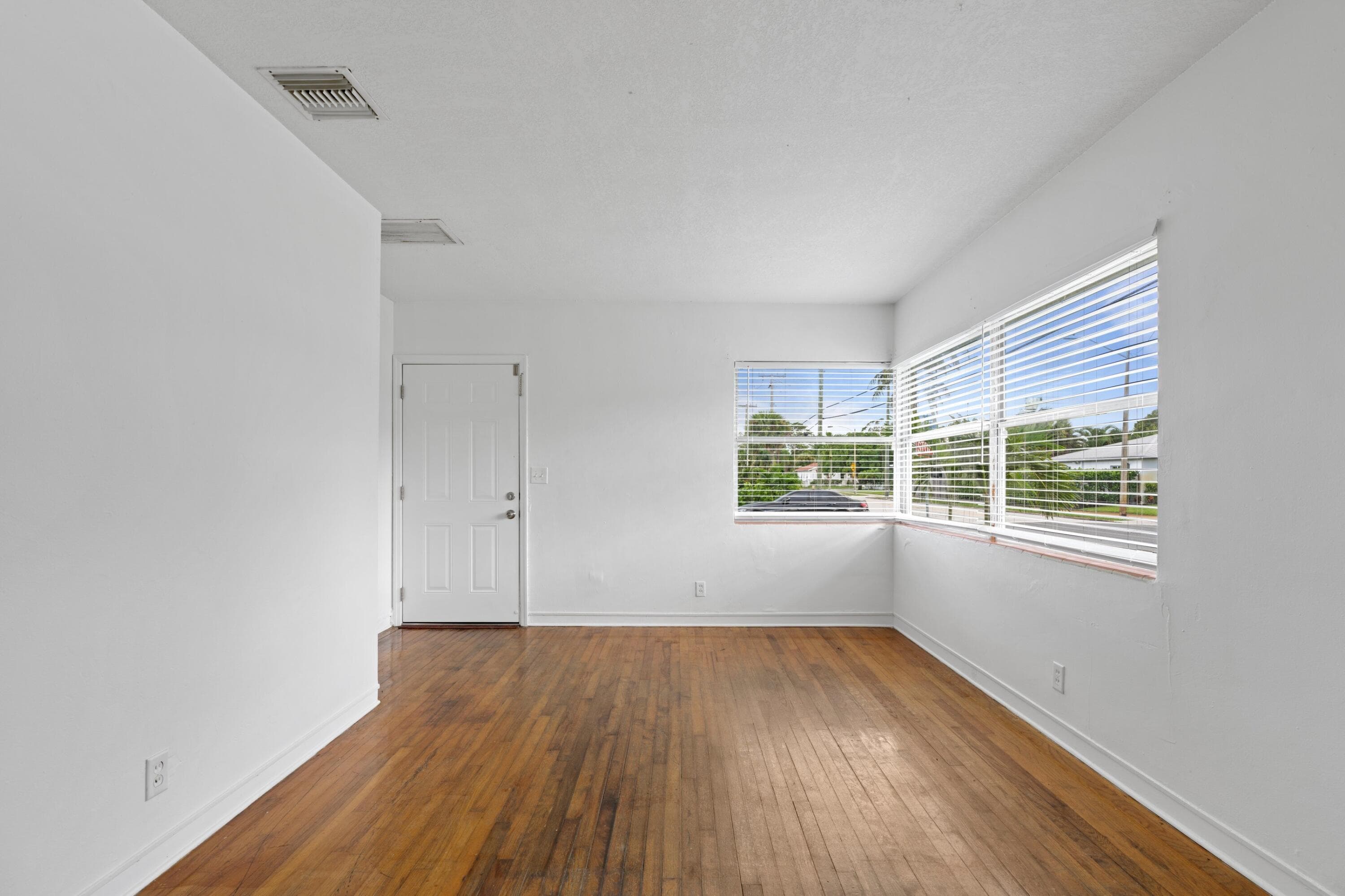 5208 Spruce Avenue B, West Palm Beach, FL 33407 — photo 3 of 13