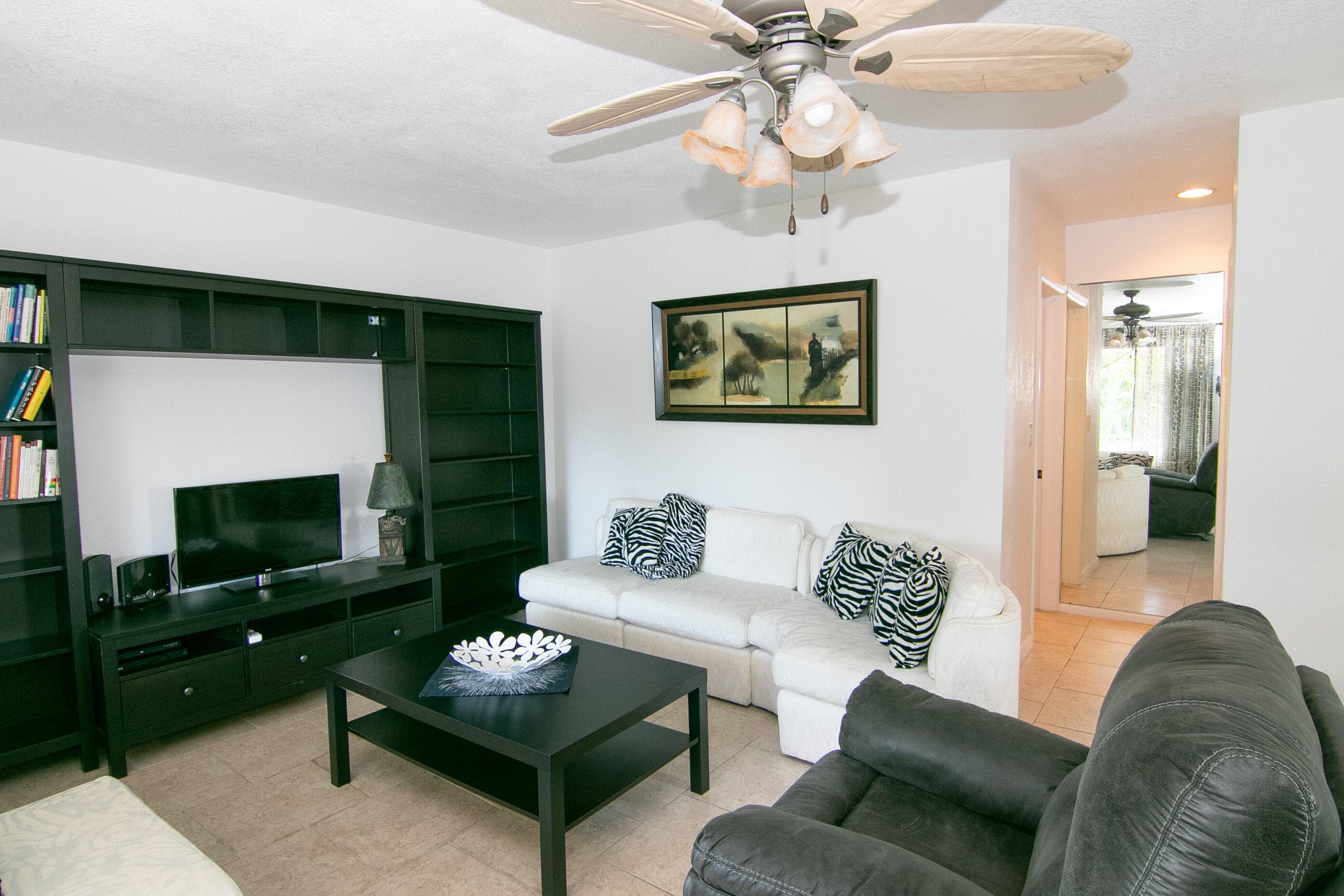 4056 Lake Osborne Drive 15, Lake Worth Beach, FL 33461 — photo 5 of 25