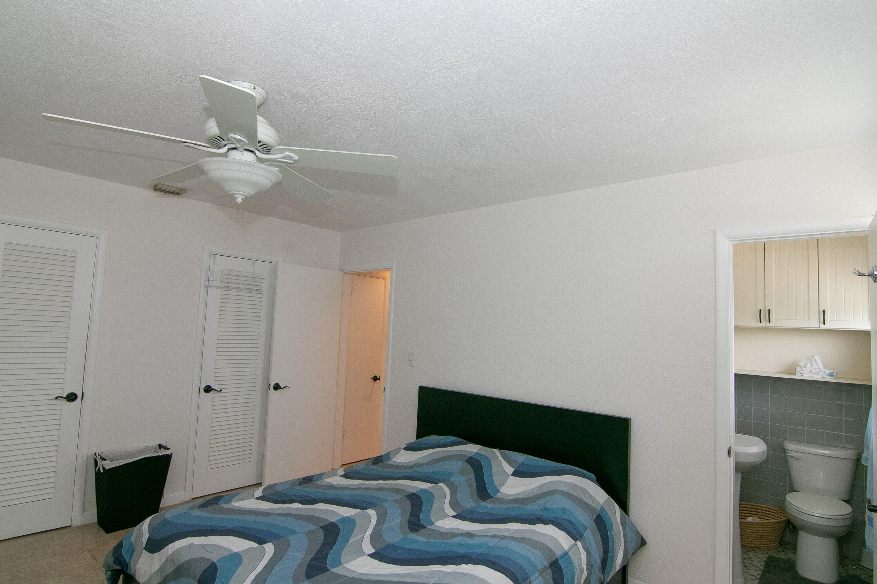 4056 Lake Osborne Drive 15, Lake Worth Beach, FL 33461 — photo 13 of 25