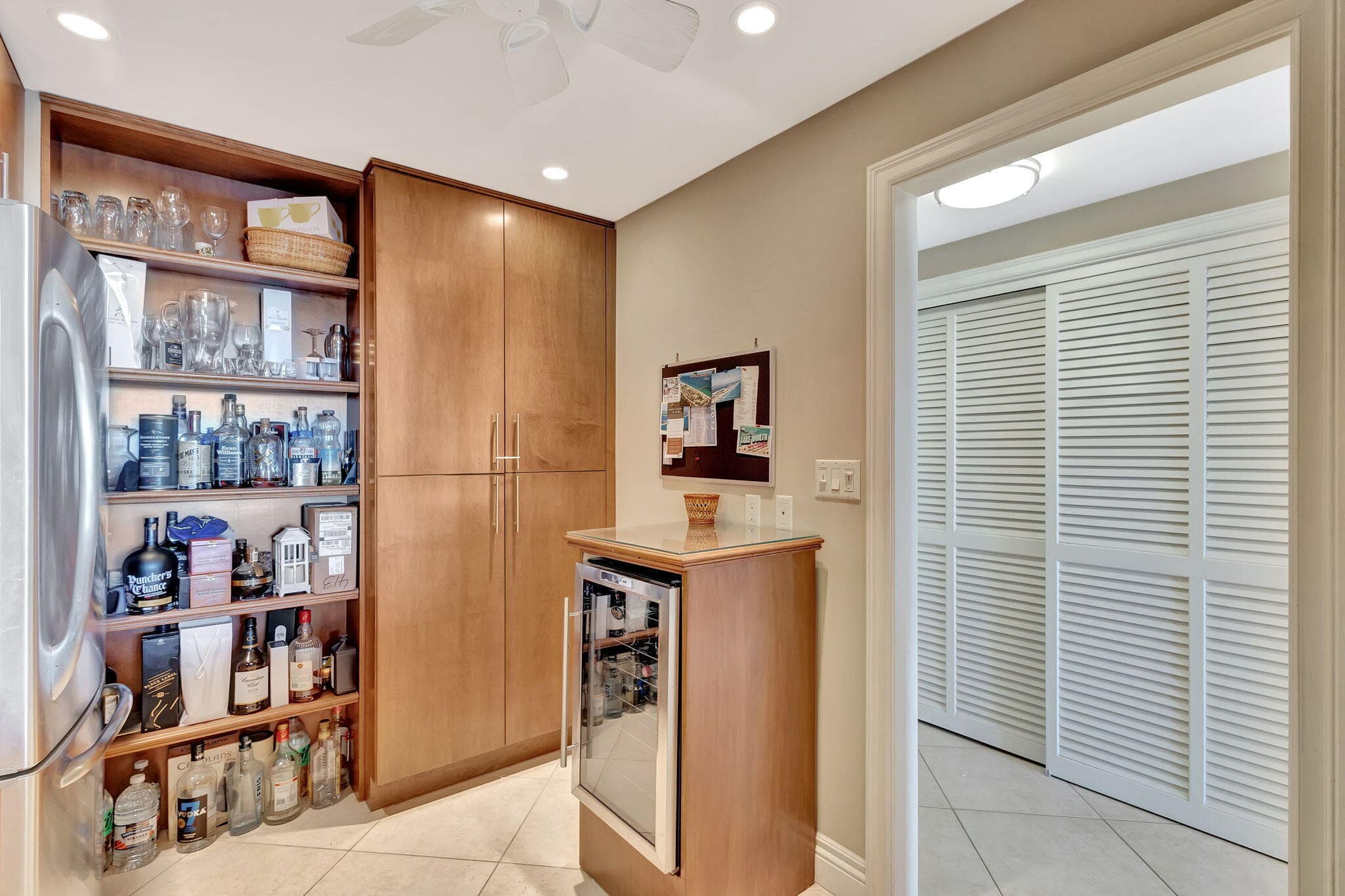 2840 S Ocean Boulevard 413, Palm Beach, FL 33480 — photo 9 of 33