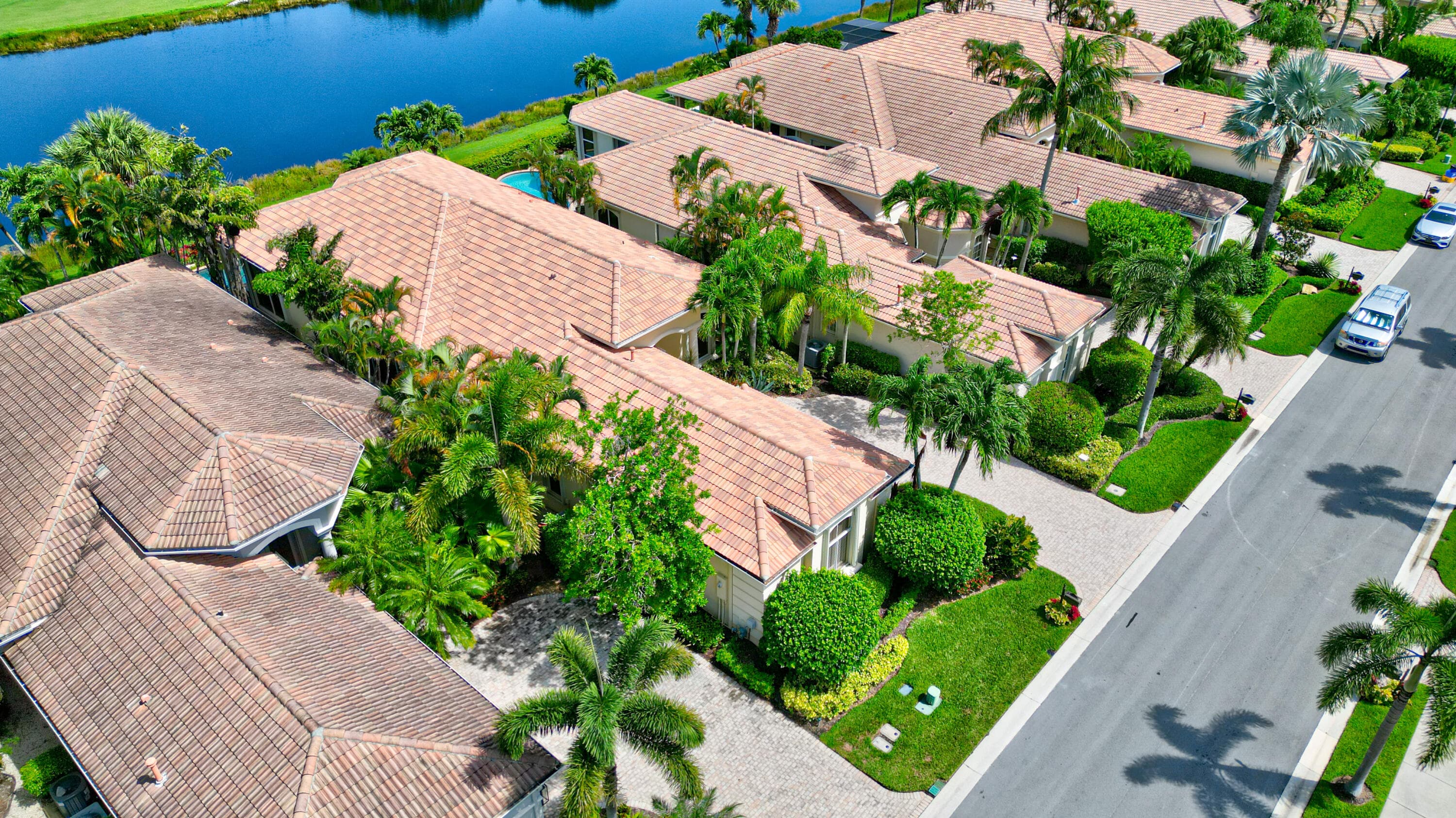 119 Esperanza Way, Palm Beach Gardens, FL 33418 — photo 4 of 63
