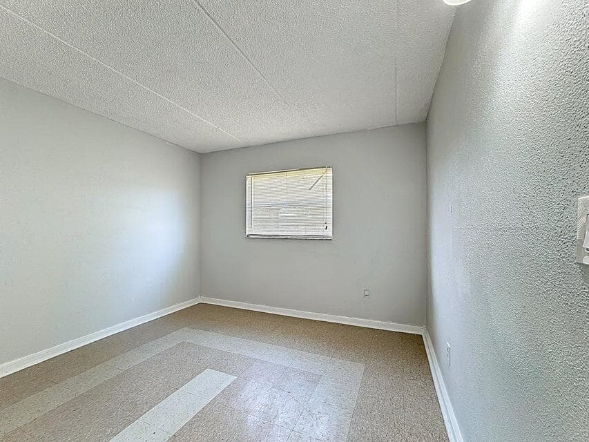 Xx 694 Michigan Court, St. Cloud, FL 34769 — photo 14 of 17